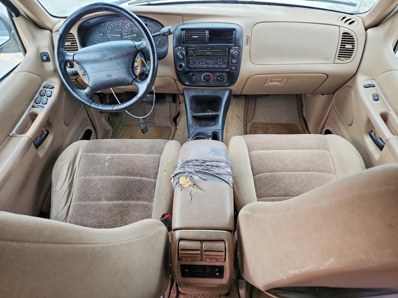 1999 Ford Explorer White vin: 1FMZU34E9XZB97643