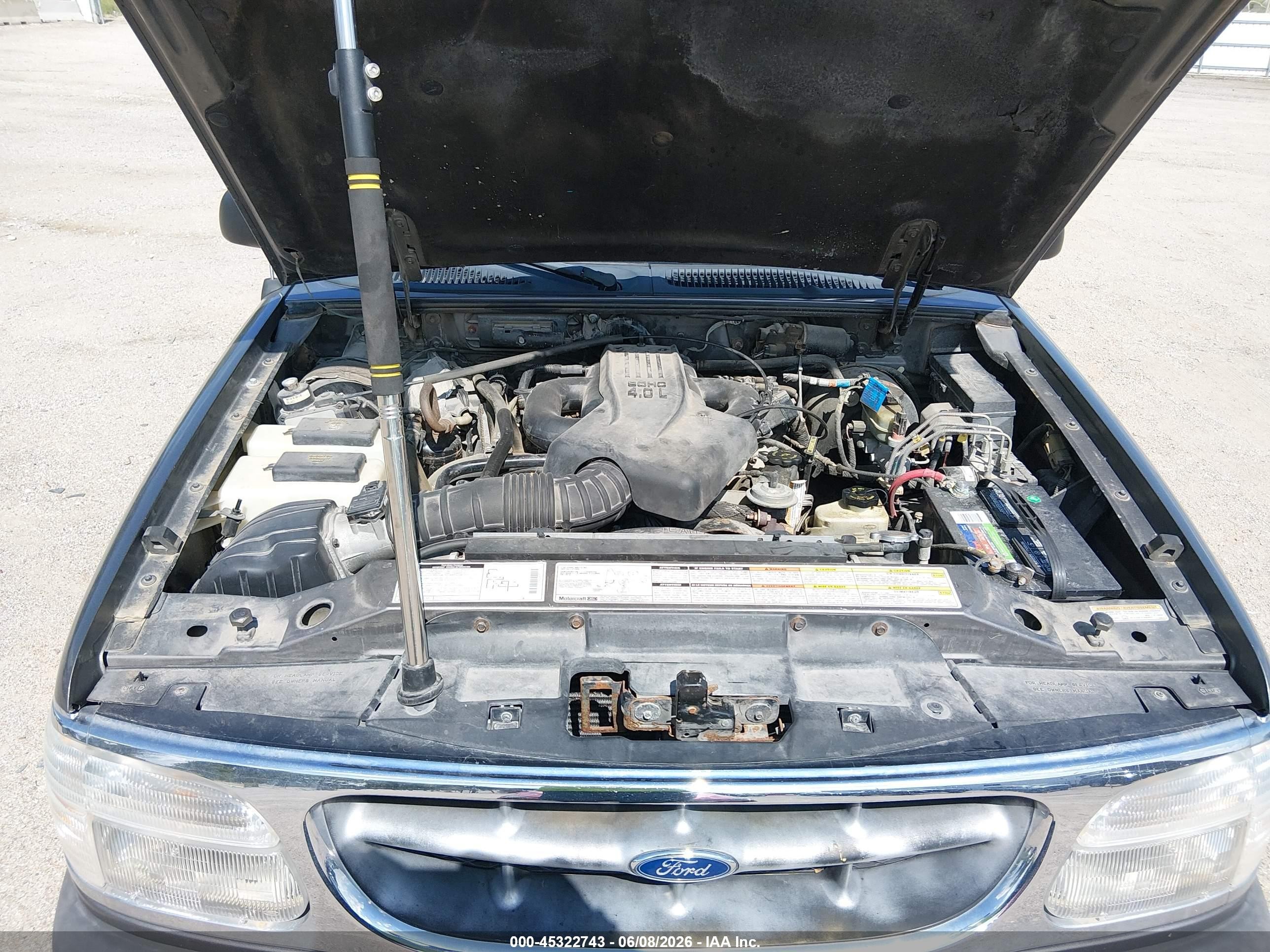 1998 Ford Explorer   Серый vin: 1FMZU34EXWZA07119