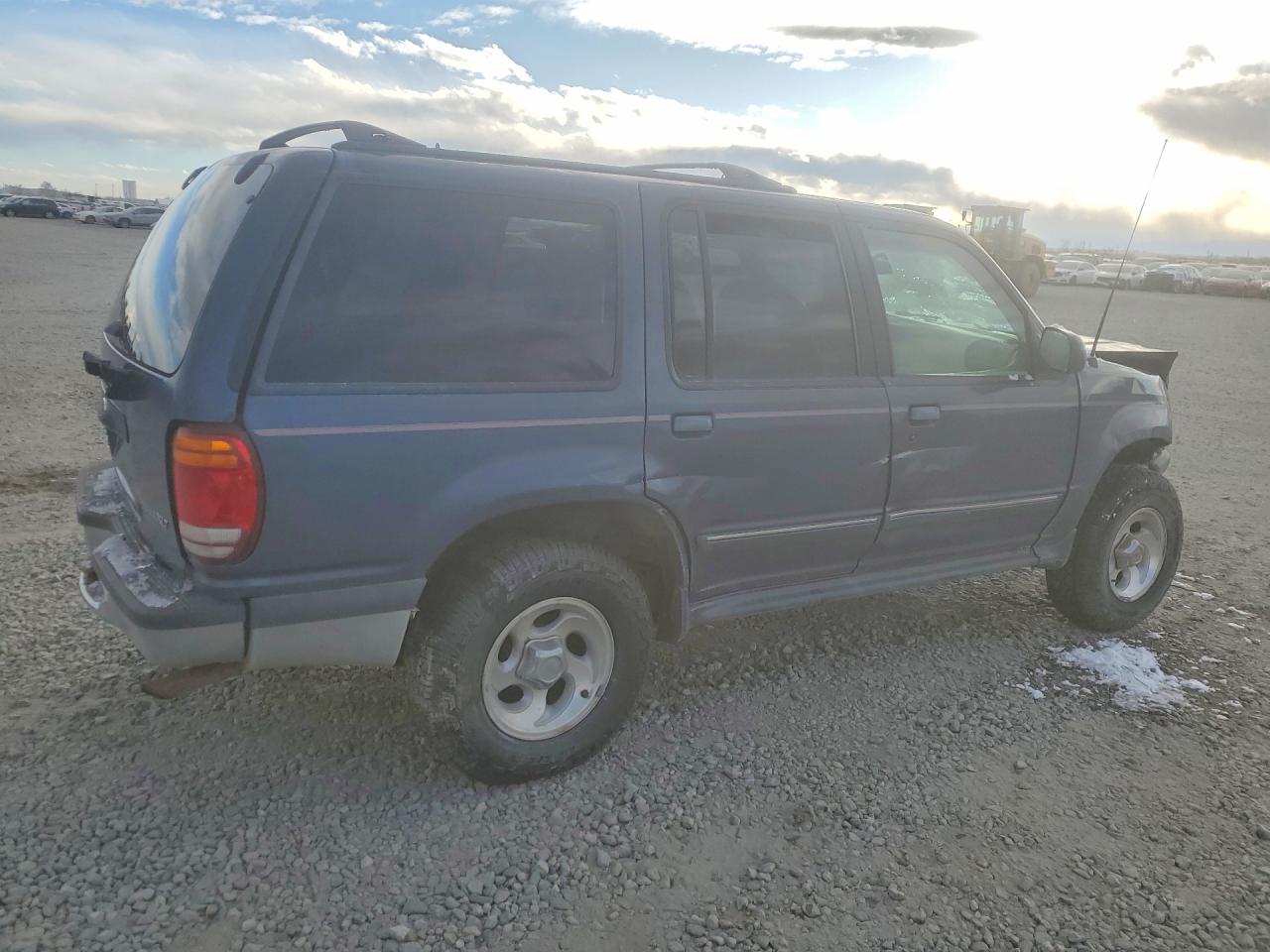 1998 Ford Explorer Blue vin: 1FMZU34EXWZC21771