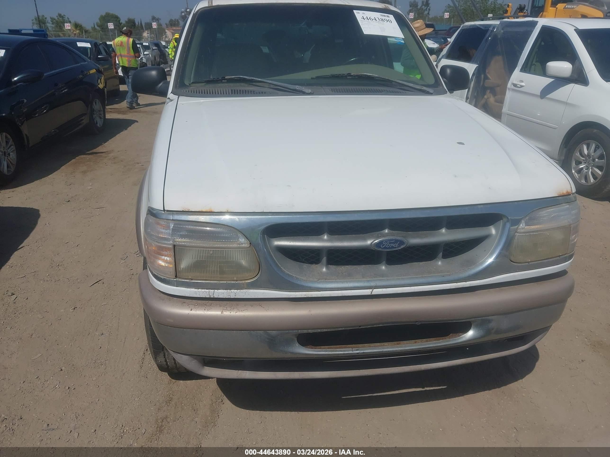 1998 Ford Explorer Eddie Bauer/limited/xl/xlt Белый vin: 1FMZU34EXWZC32611