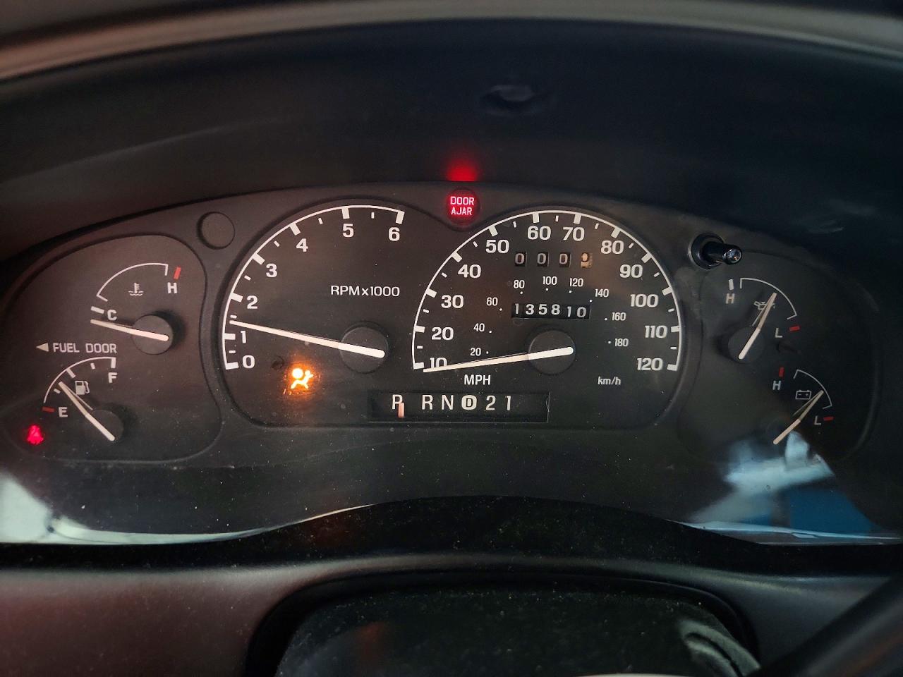 1999 Ford Explorer White vin: 1FMZU34X0XZB41382