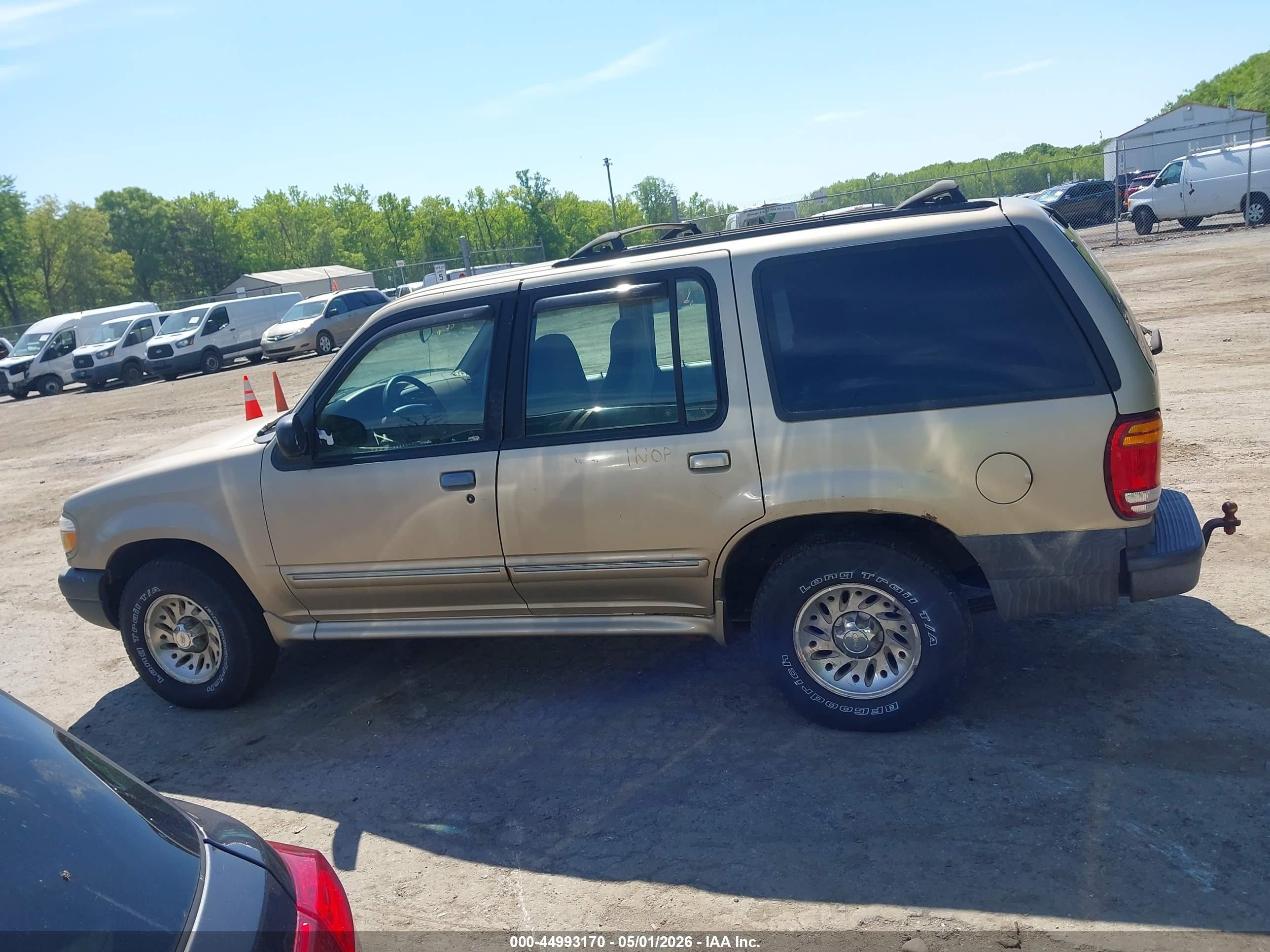 1999 Ford Explorer Xl/xlt Gold vin: 1FMZU34X7XUB65353