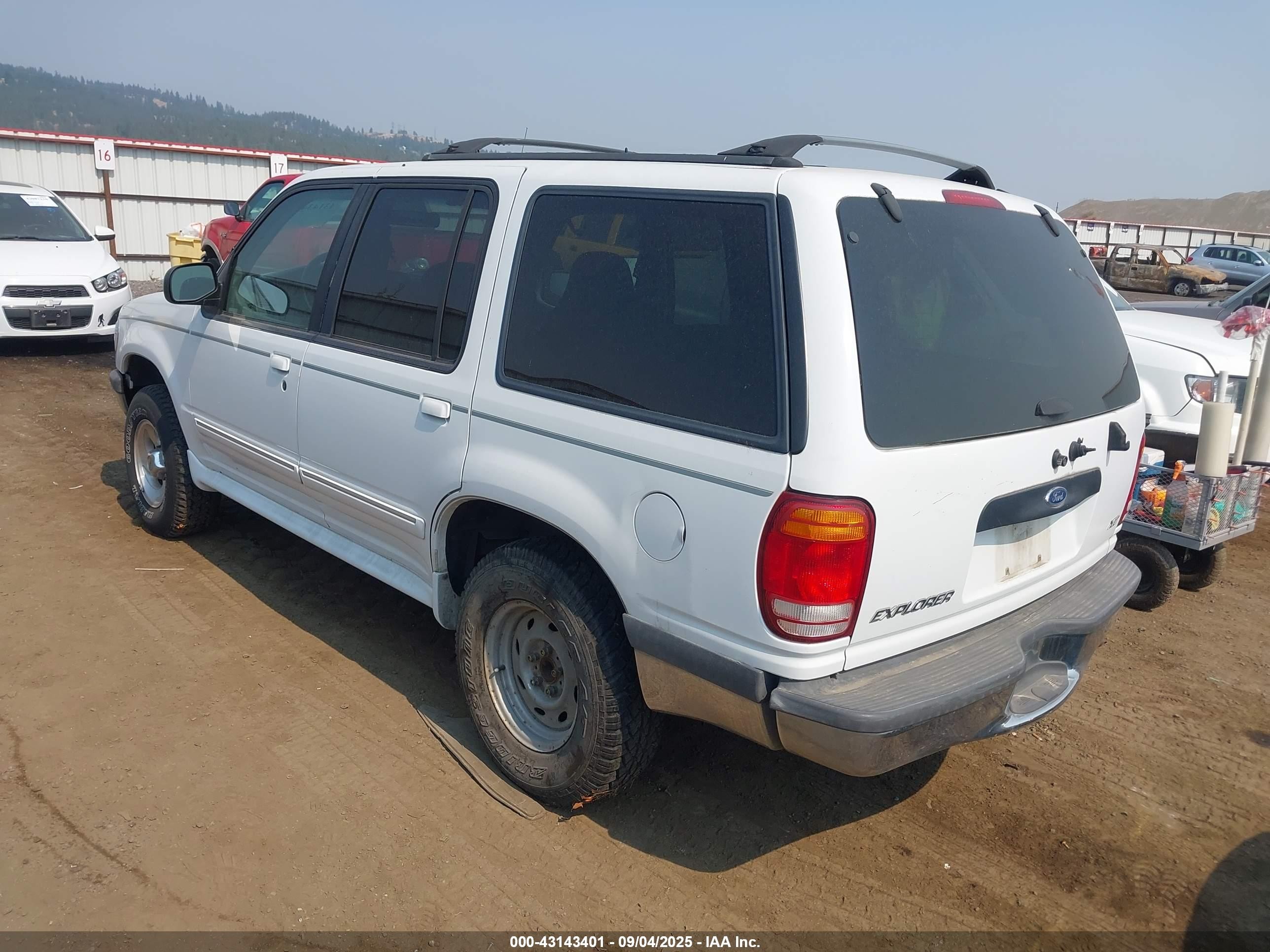 1998 Ford Explorer Eddie Bauer/limited/xl/xlt White vin: 1FMZU34X9WZB20223