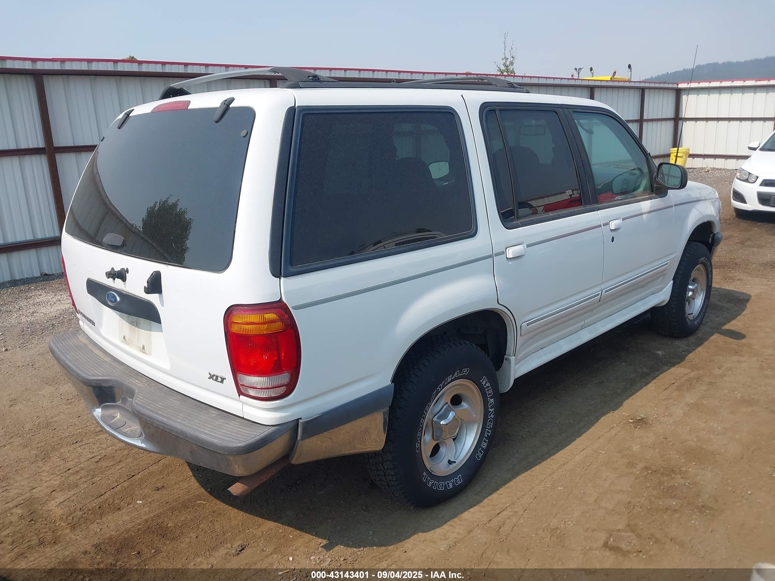 1998 Ford Explorer Eddie Bauer/limited/xl/xlt White vin: 1FMZU34X9WZB20223
