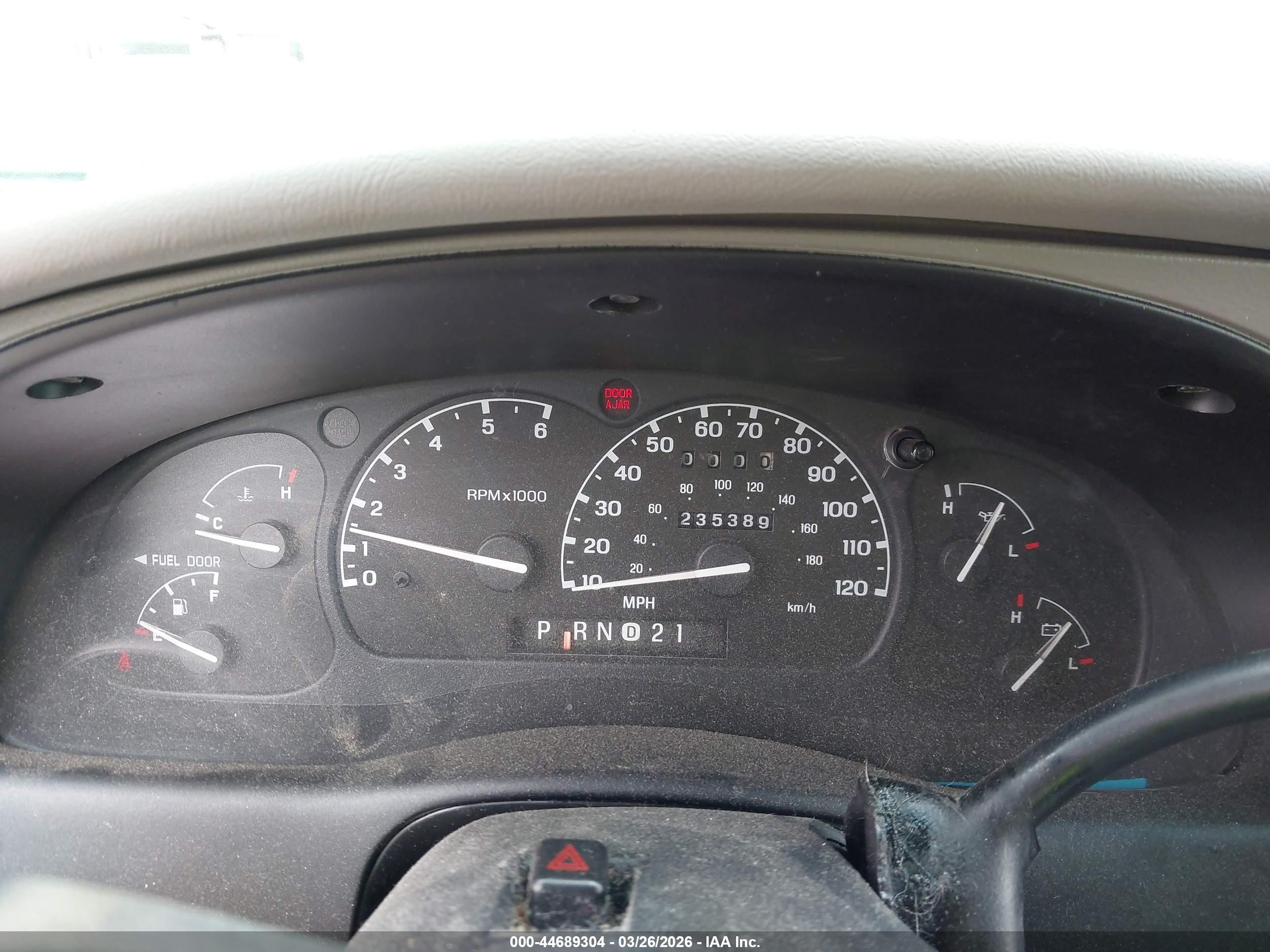 1999 Ford Explorer Xl/xlt Red vin: 1FMZU34X9XZB05755