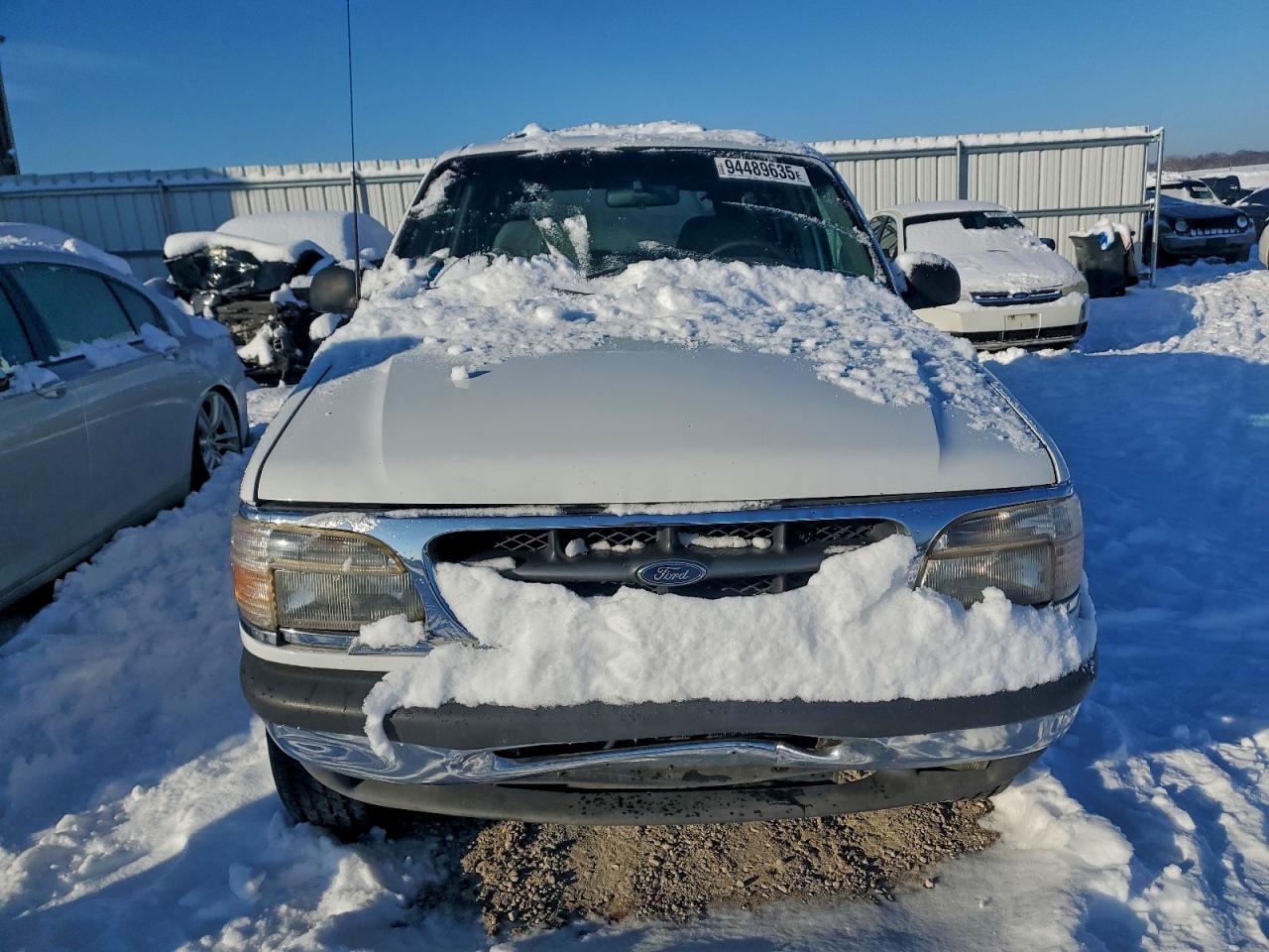 1998 Ford Explorer Белый vin: 1FMZU35P3WZC30070