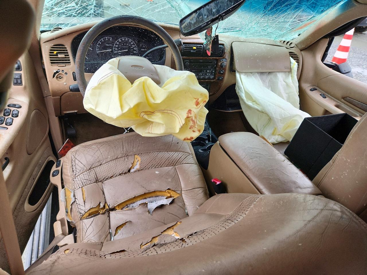 1999 Ford Explorer Green vin: 1FMZU35P4XZB35972
