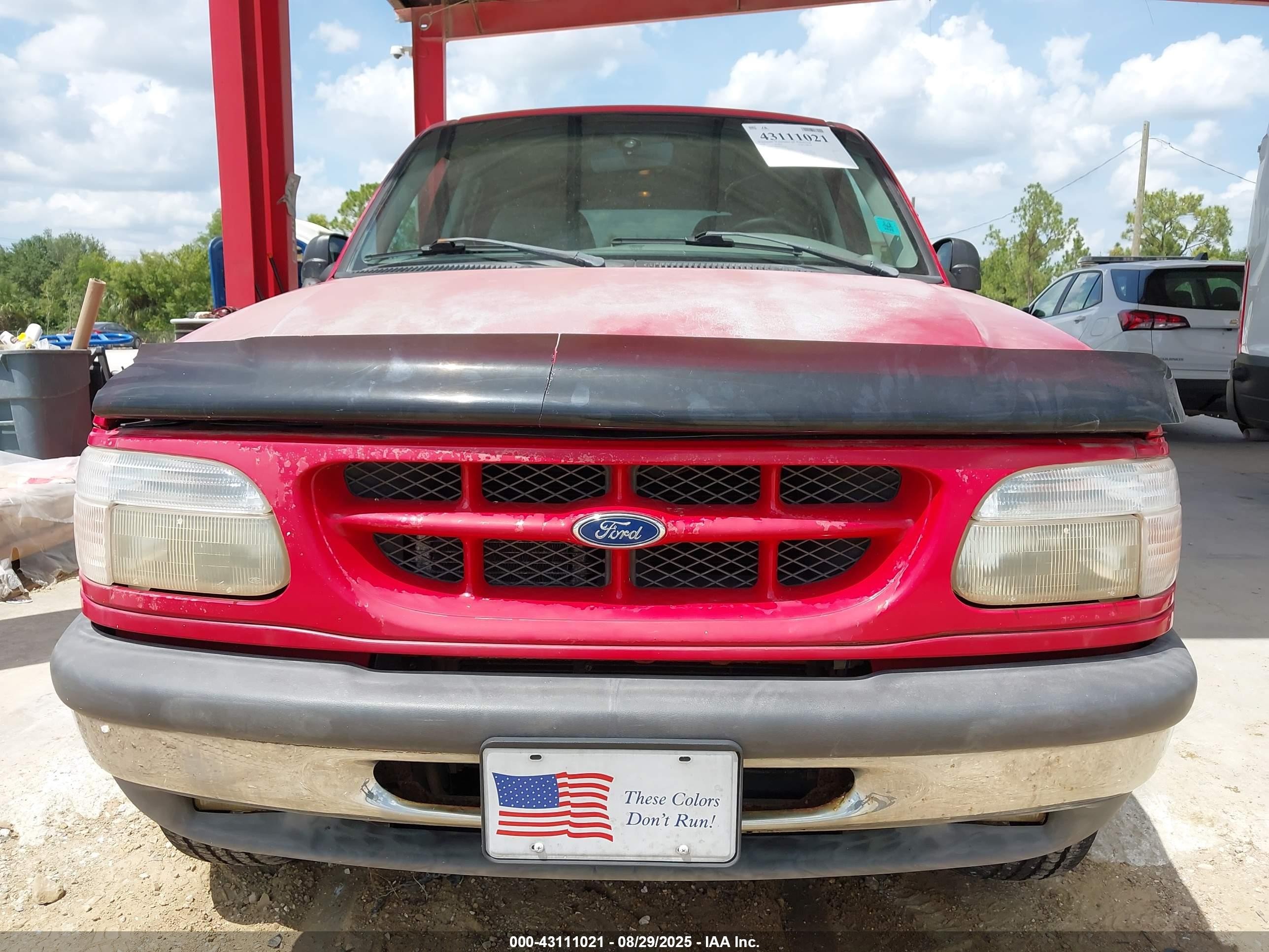 1998 Ford Explorer Eddie Bauer/limited/xlt Red vin: 1FMZU35P6WZC01128