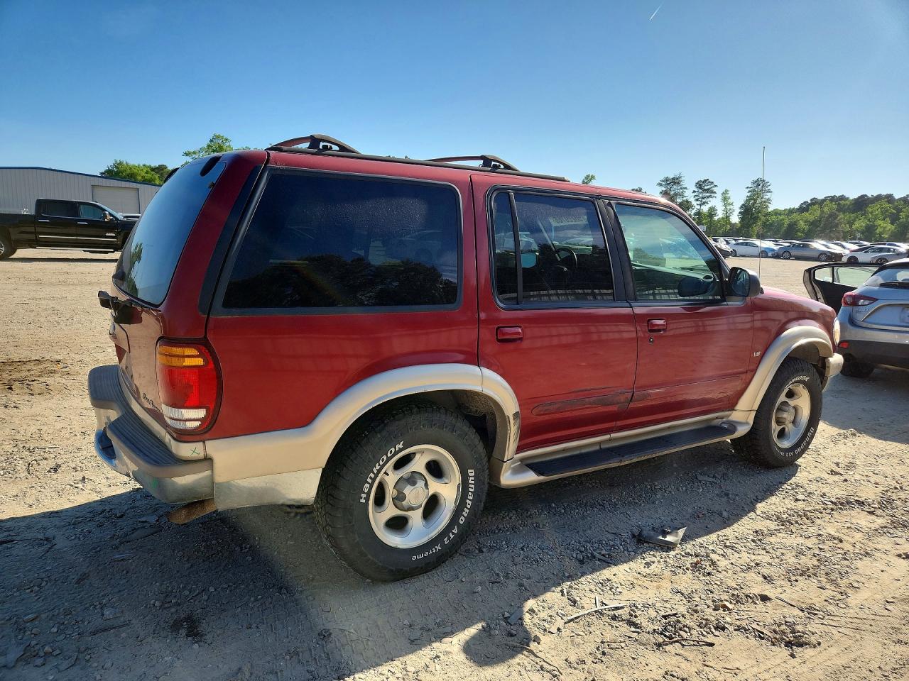 1999 Ford Explorer Burgundy vin: 1FMZU35P7XZB00231