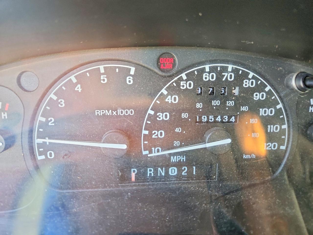 1999 Ford Explorer Burgundy vin: 1FMZU35P7XZB00231