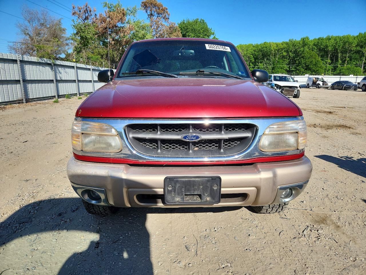 1999 Ford Explorer Burgundy vin: 1FMZU35P7XZB00231