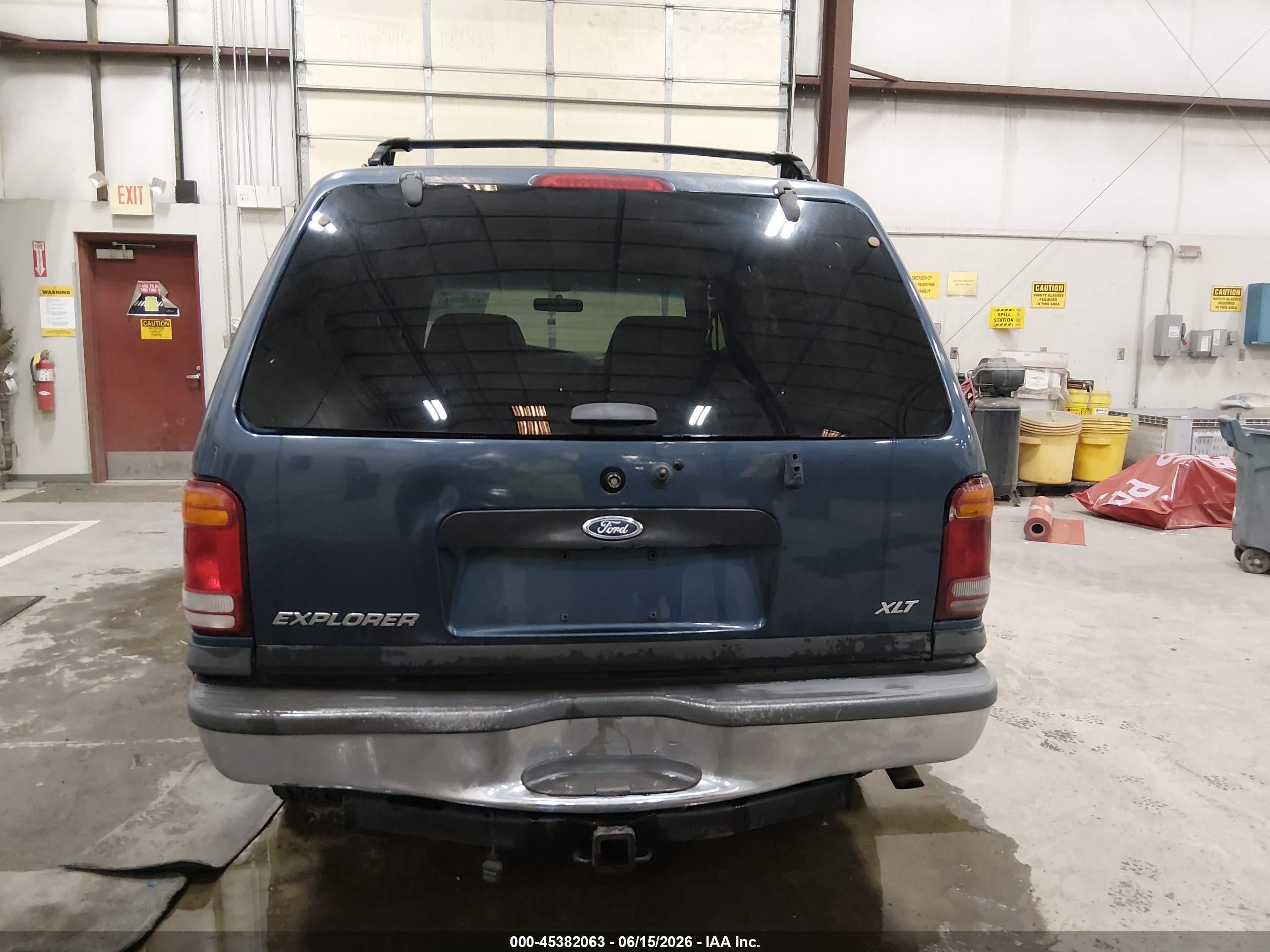1999 Ford Explorer Eddie Bauer/limited/xlt Blue vin: 1FMZU35P7XZC17632
