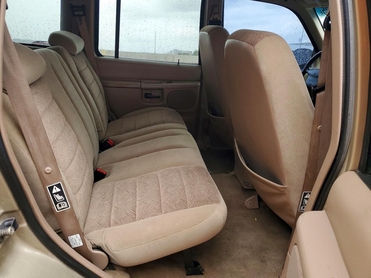1999 Ford Explorer Tan vin: 1FMZU35P8XZB11934