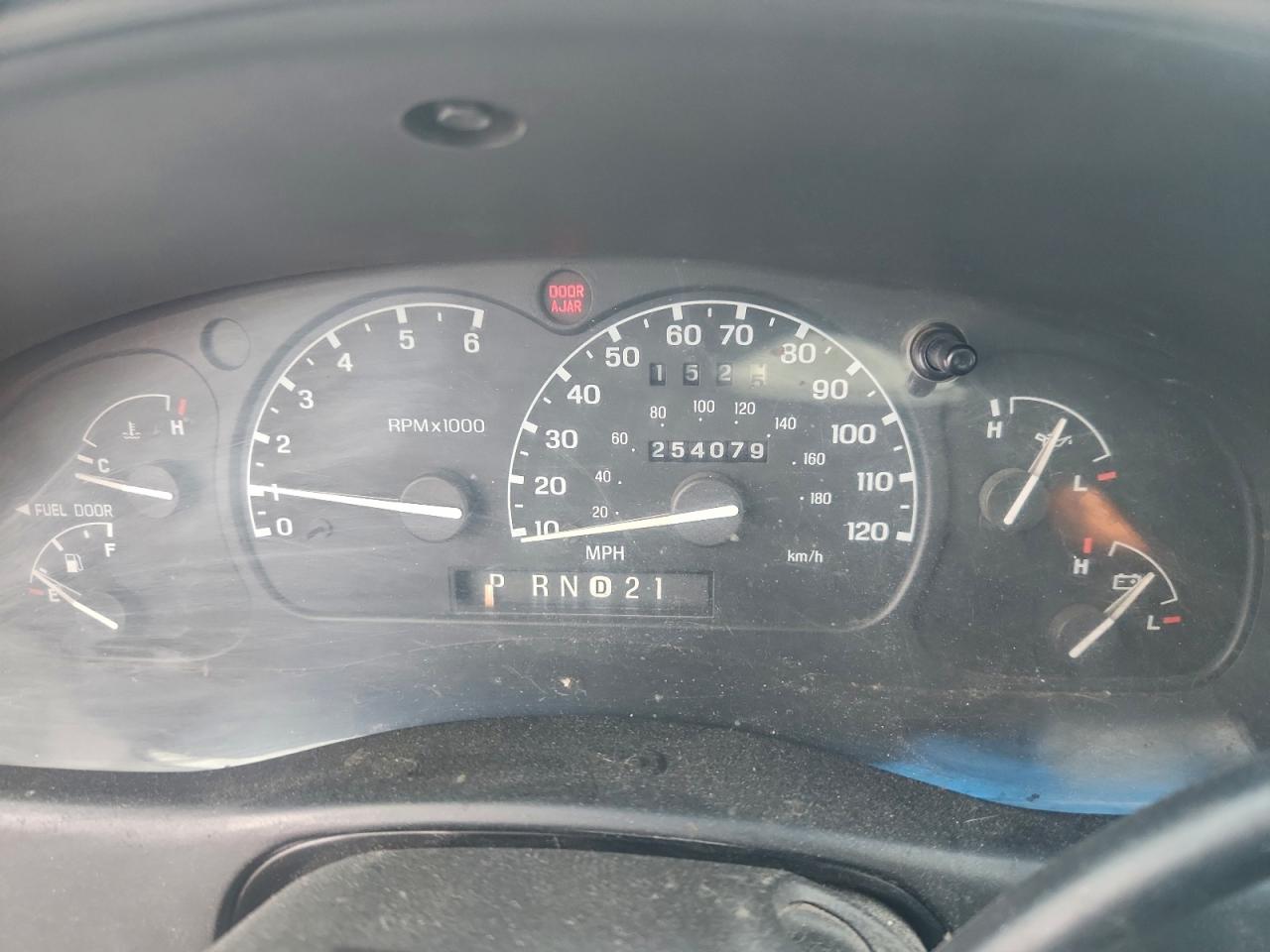 1998 Ford Explorer Красный vin: 1FMZU35PXWUA02869