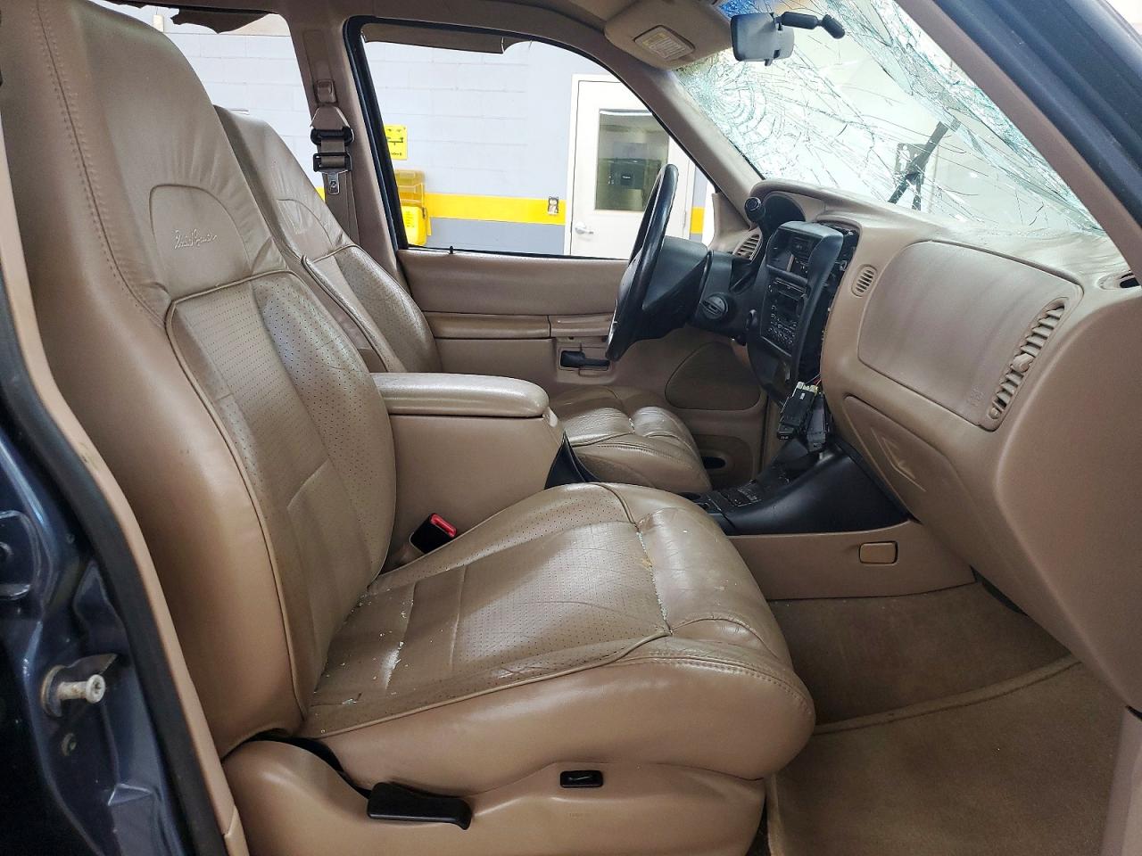 1998 Ford Explorer Blue vin: 1FMZU35PXWUA48458