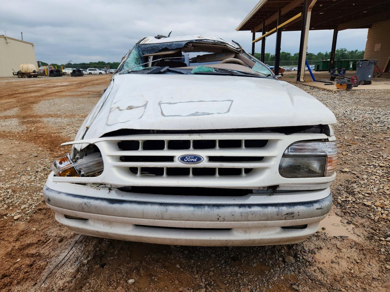 1998 Ford Explorer White vin: 1FMZU35PXWZA36751