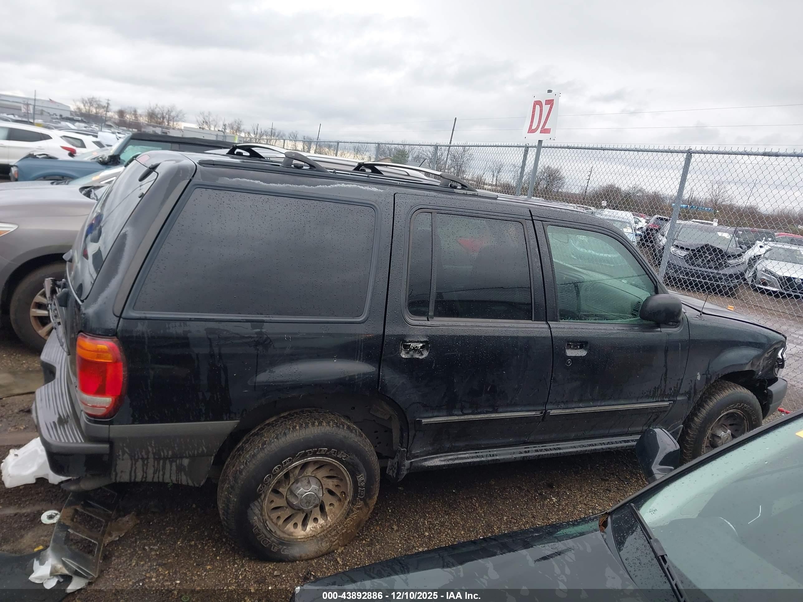 2001 Ford Explorer Xls Black vin: 1FMZU62E91ZA72525