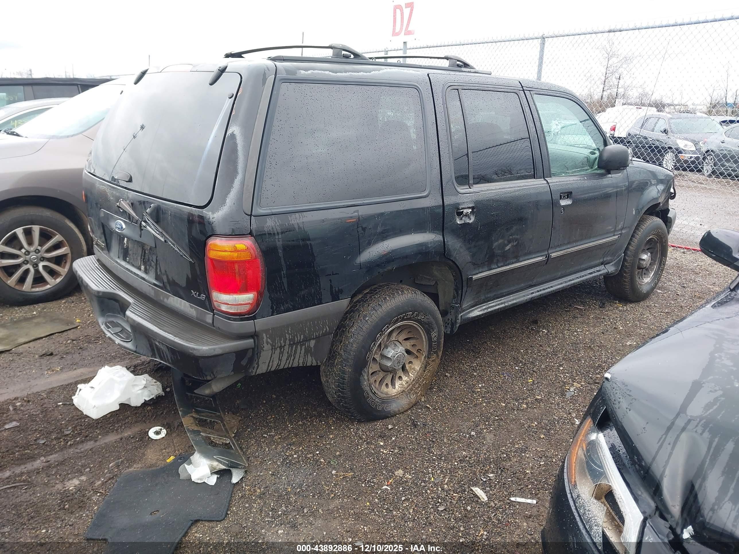 2001 Ford Explorer Xls Black vin: 1FMZU62E91ZA72525