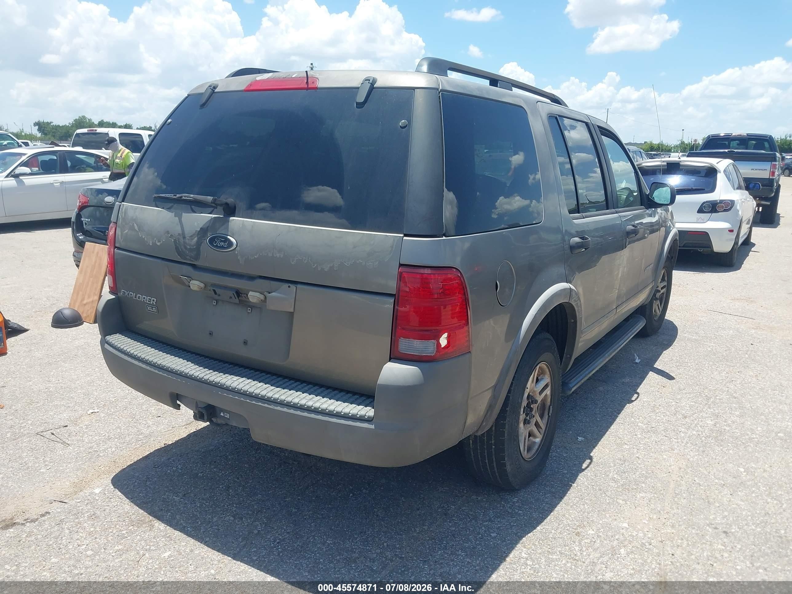 2002 Ford Explorer Xls Gold vin: 1FMZU62EX2ZB55091