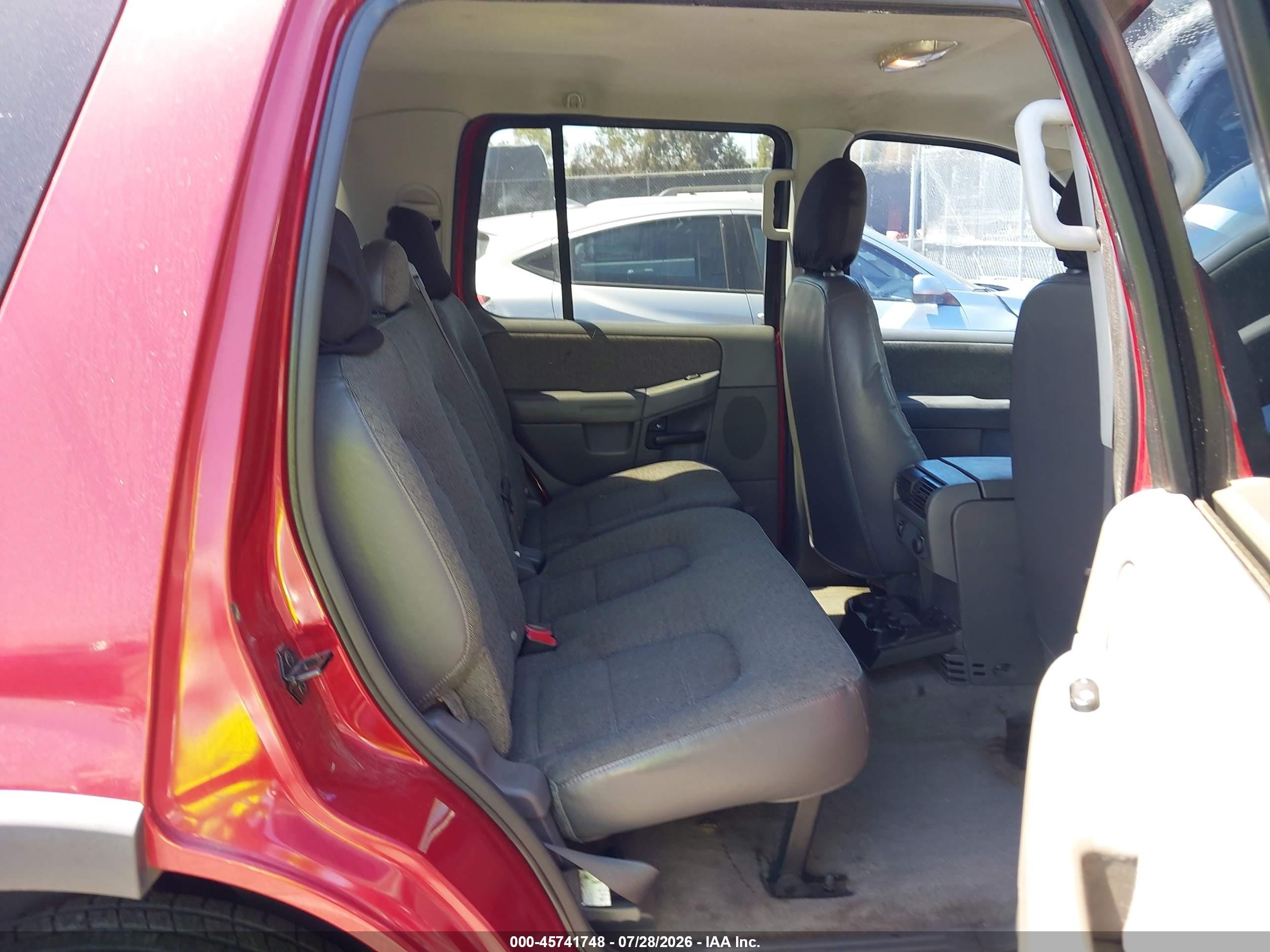 2004 Ford Explorer Xls Burgundy vin: 1FMZU62EX4ZA95655