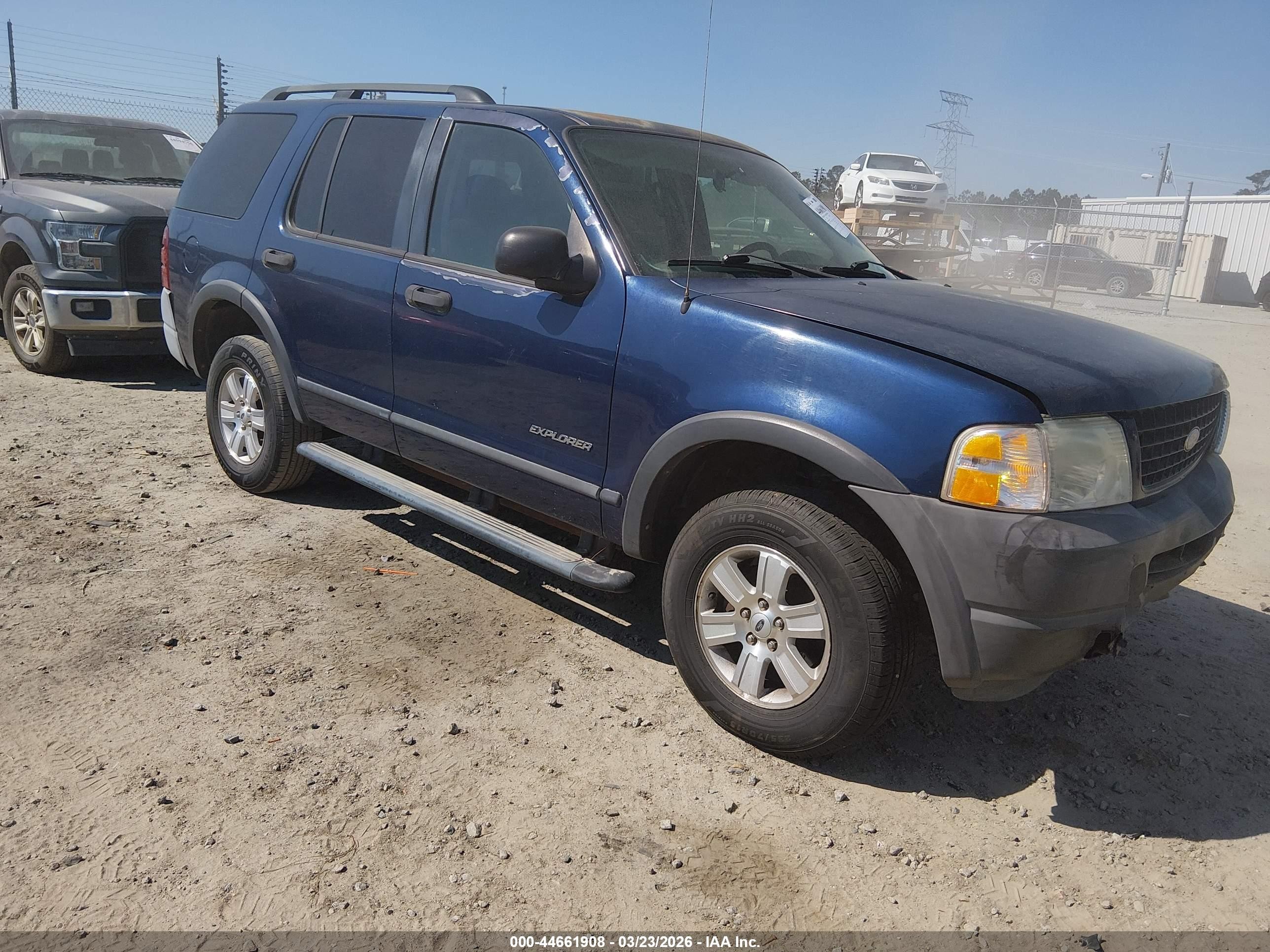 2004 Ford Explorer Xls Dark Blue vin: 1FMZU62K24UB62803