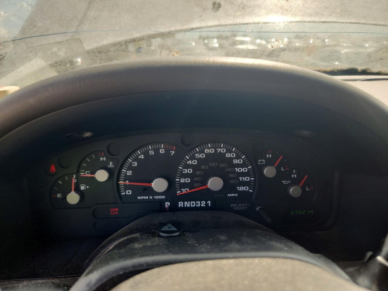 2003 Ford Explorer Xls White vin: 1FMZU62KX3UB30518