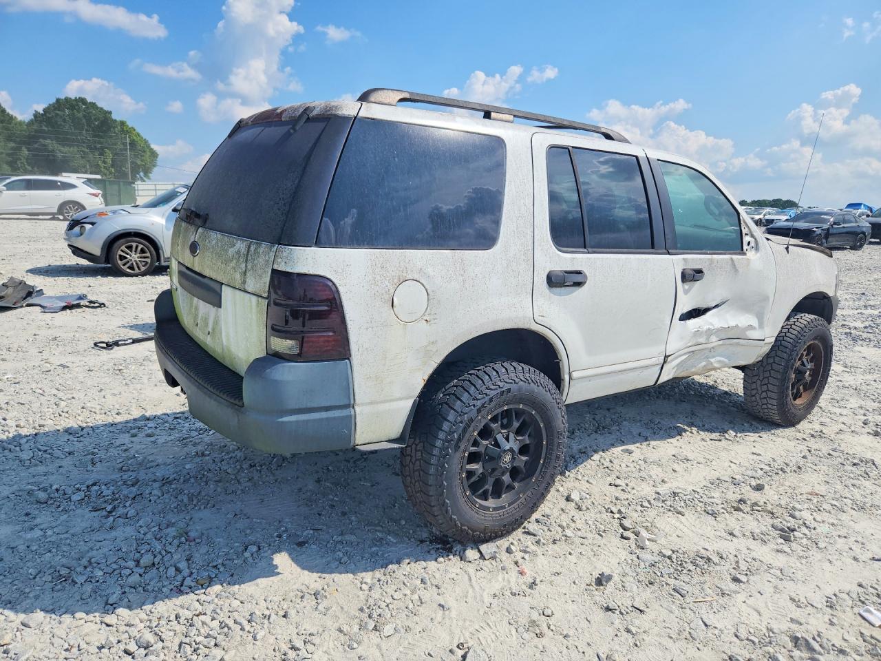 2003 Ford Explorer Xls White vin: 1FMZU62KX3UB30518