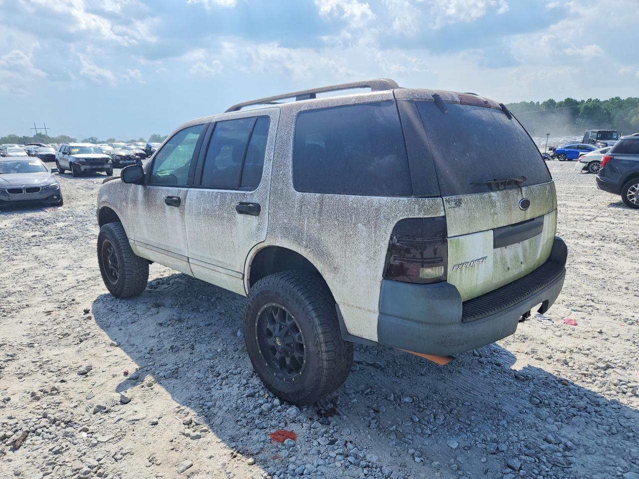 2003 Ford Explorer Xls White vin: 1FMZU62KX3UB30518