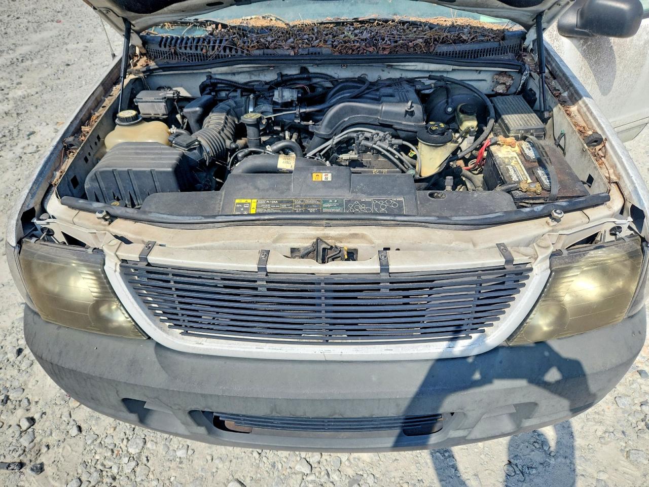 2003 Ford Explorer Xls White vin: 1FMZU62KX3UB30518
