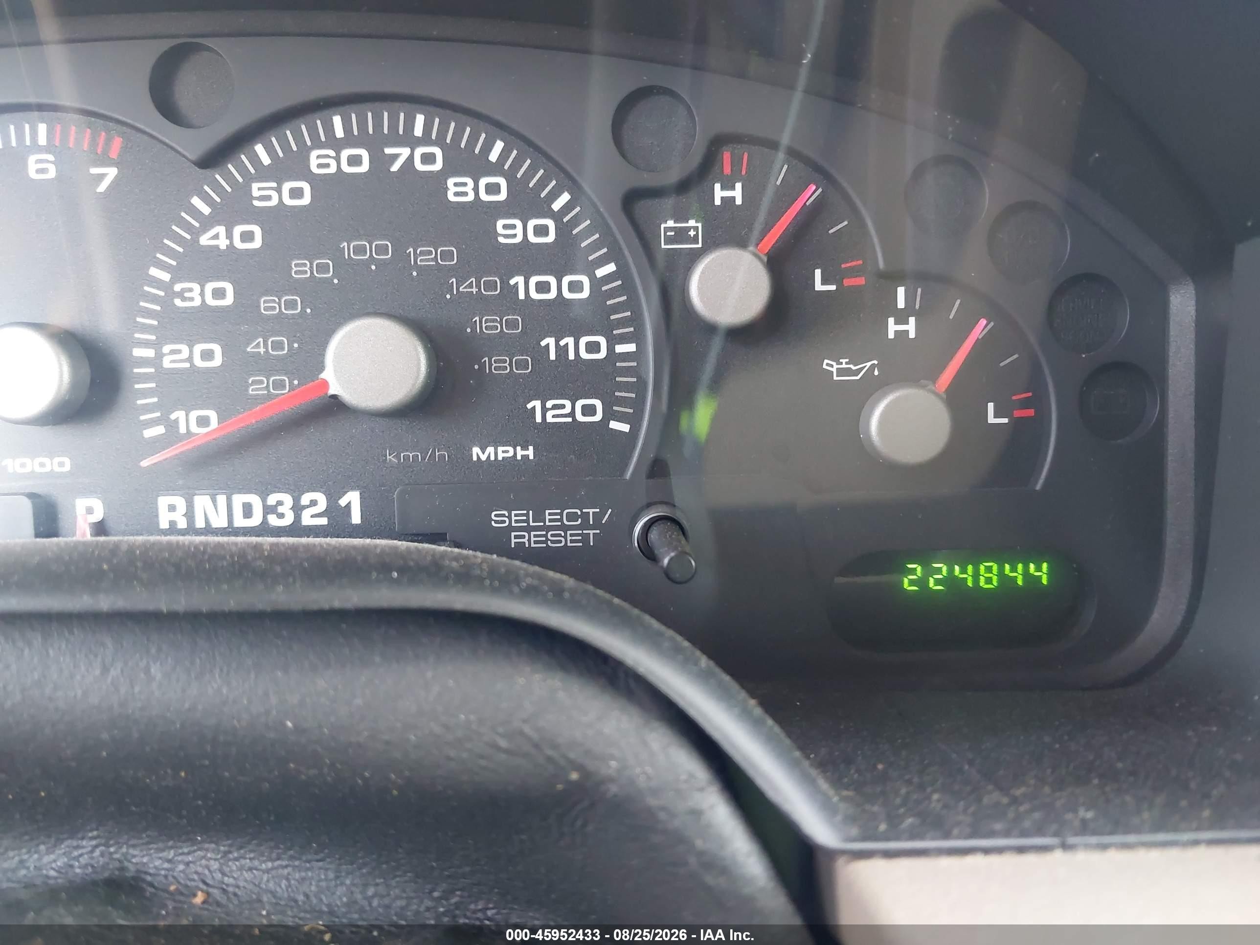 2004 Ford Explorer Xls Золотой vin: 1FMZU62KX4UA30176