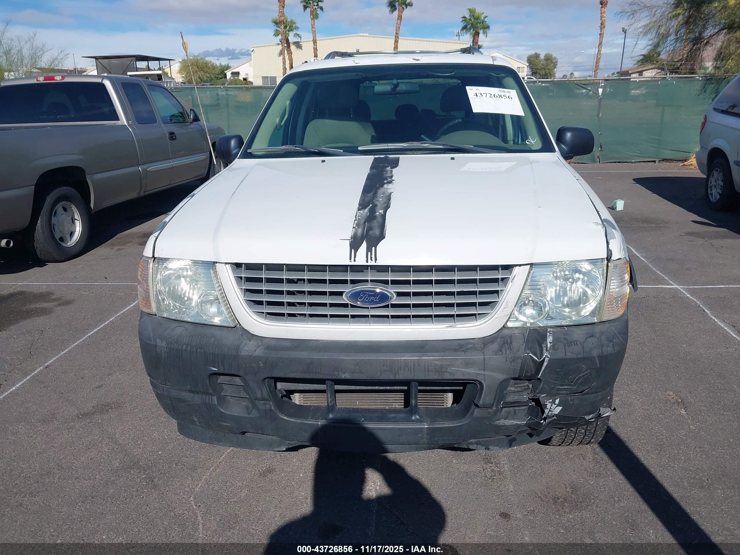 2004 Ford Explorer Xls White vin: 1FMZU62KX4UB34232