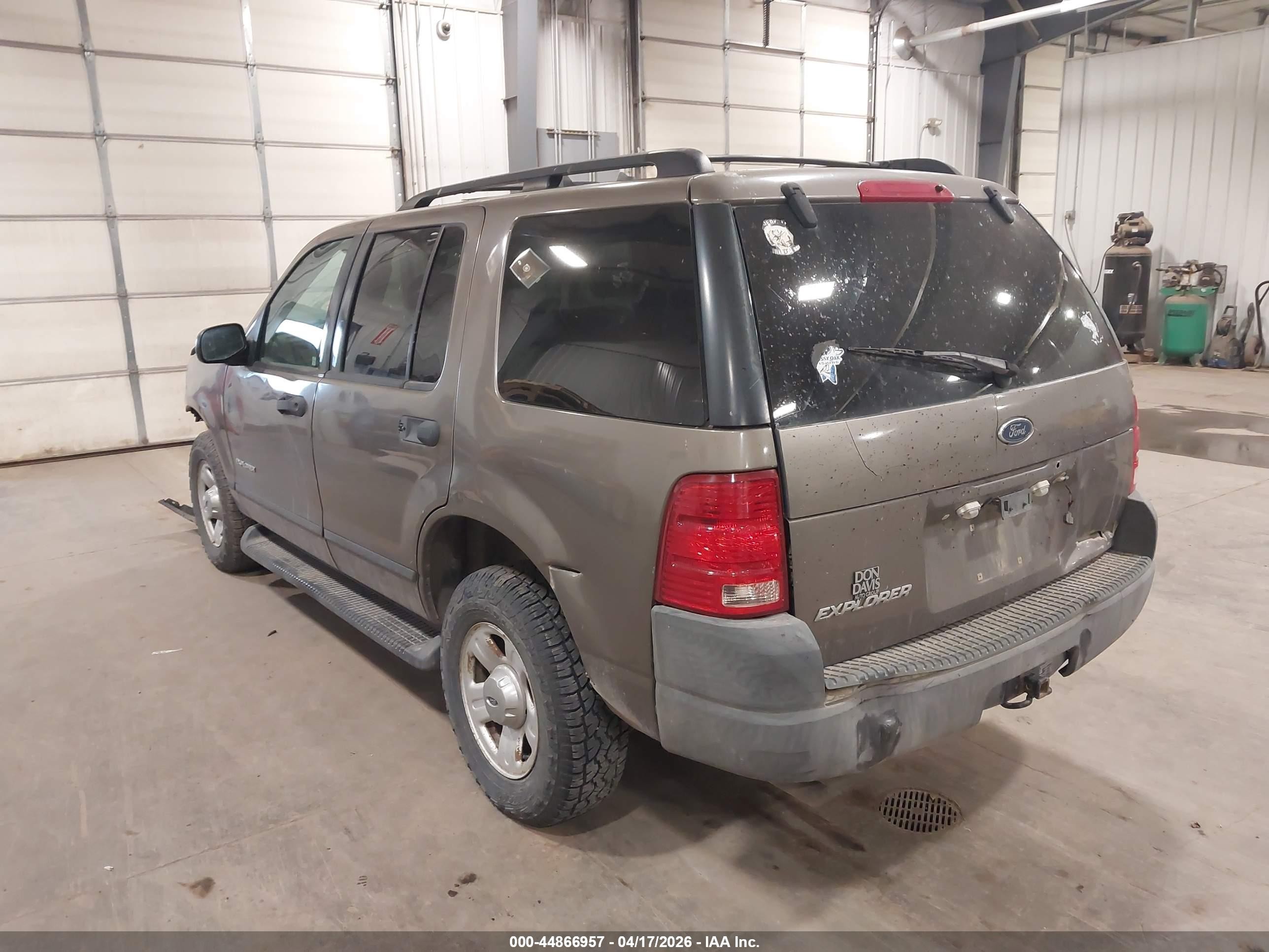 2004 Ford Explorer Xls Brown vin: 1FMZU62KX4UC01962