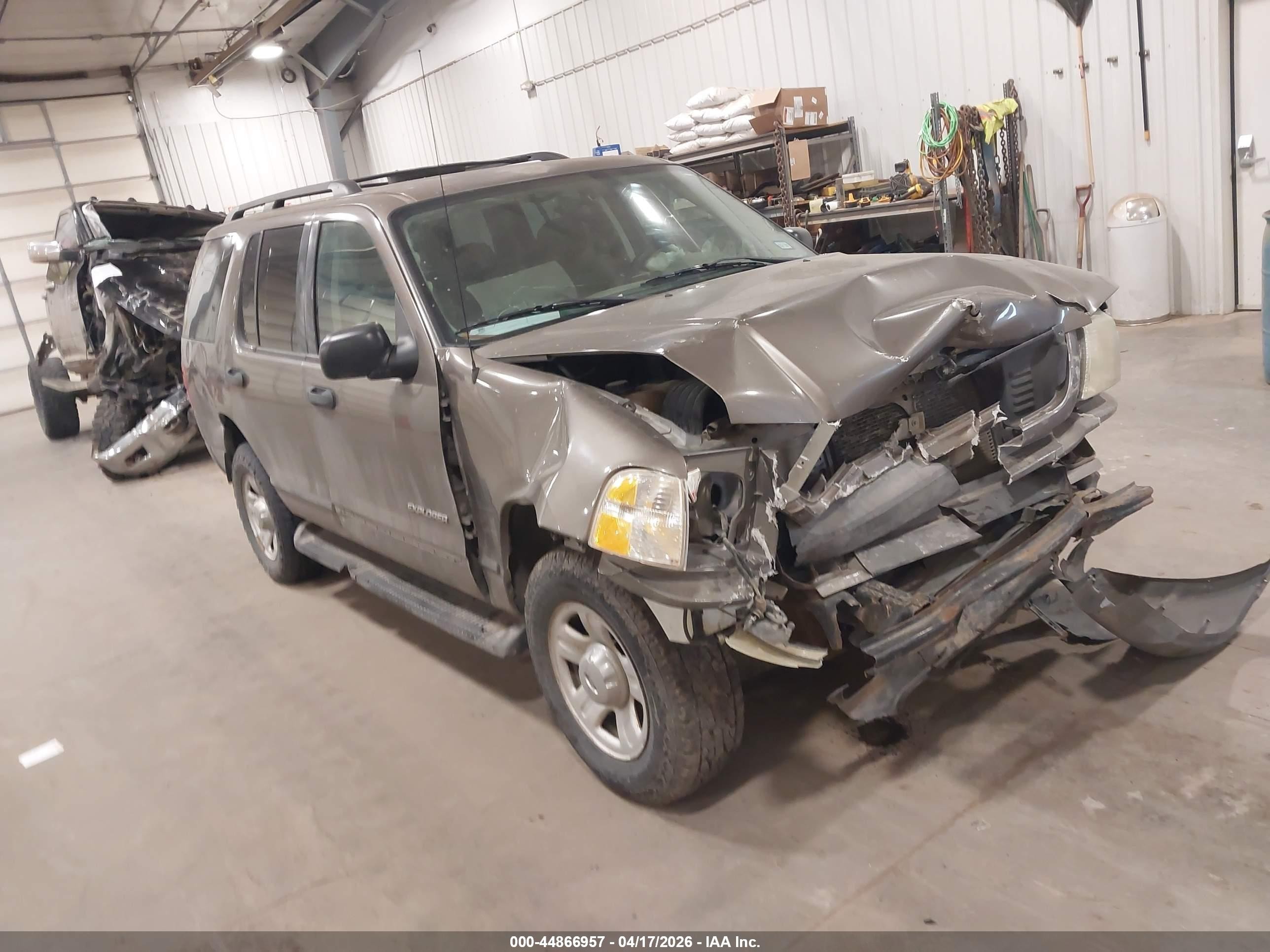 2004 Ford Explorer Xls Brown vin: 1FMZU62KX4UC01962