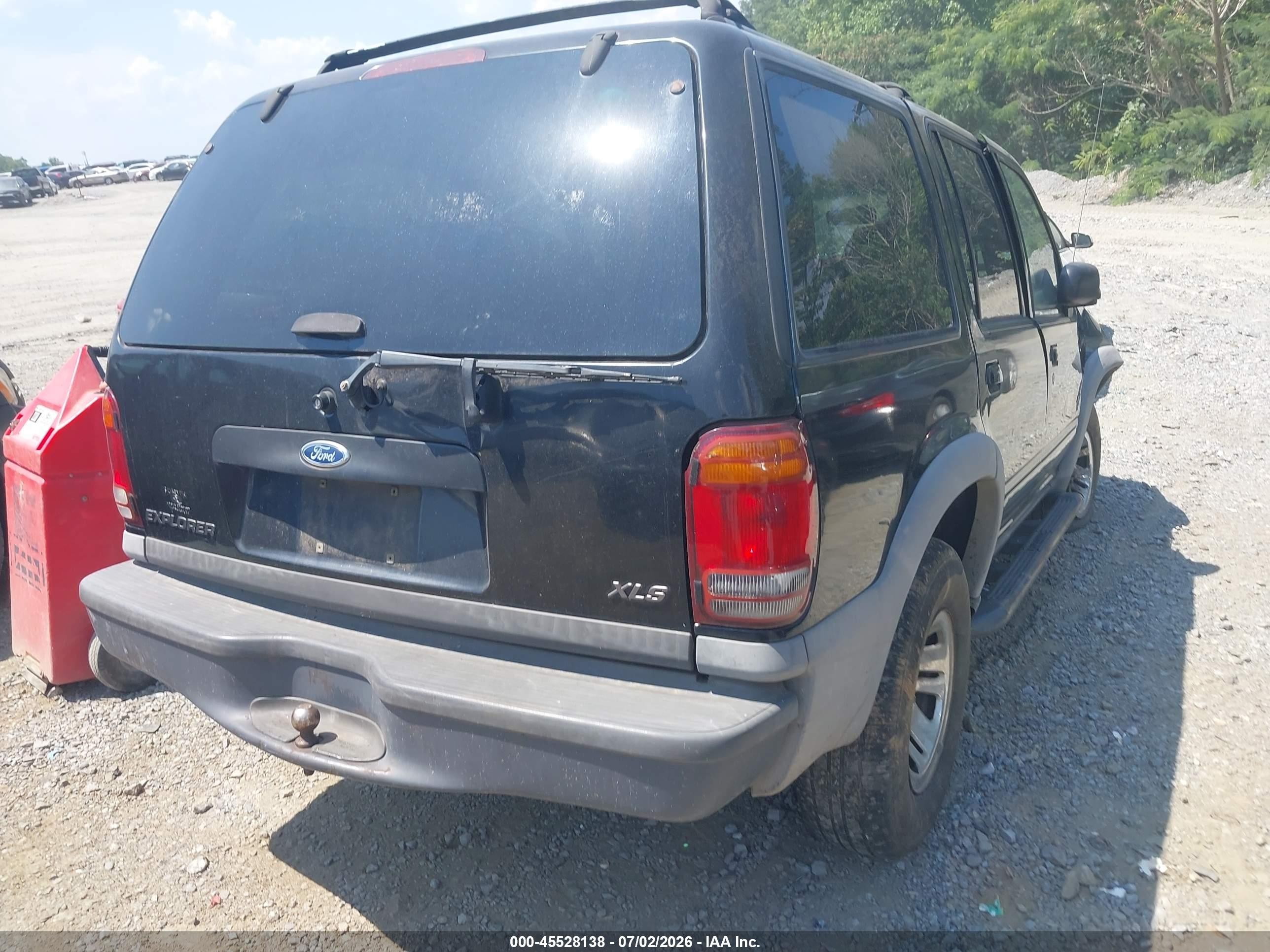 2000 Ford Explorer Xls Black vin: 1FMZU62X5YUB78480