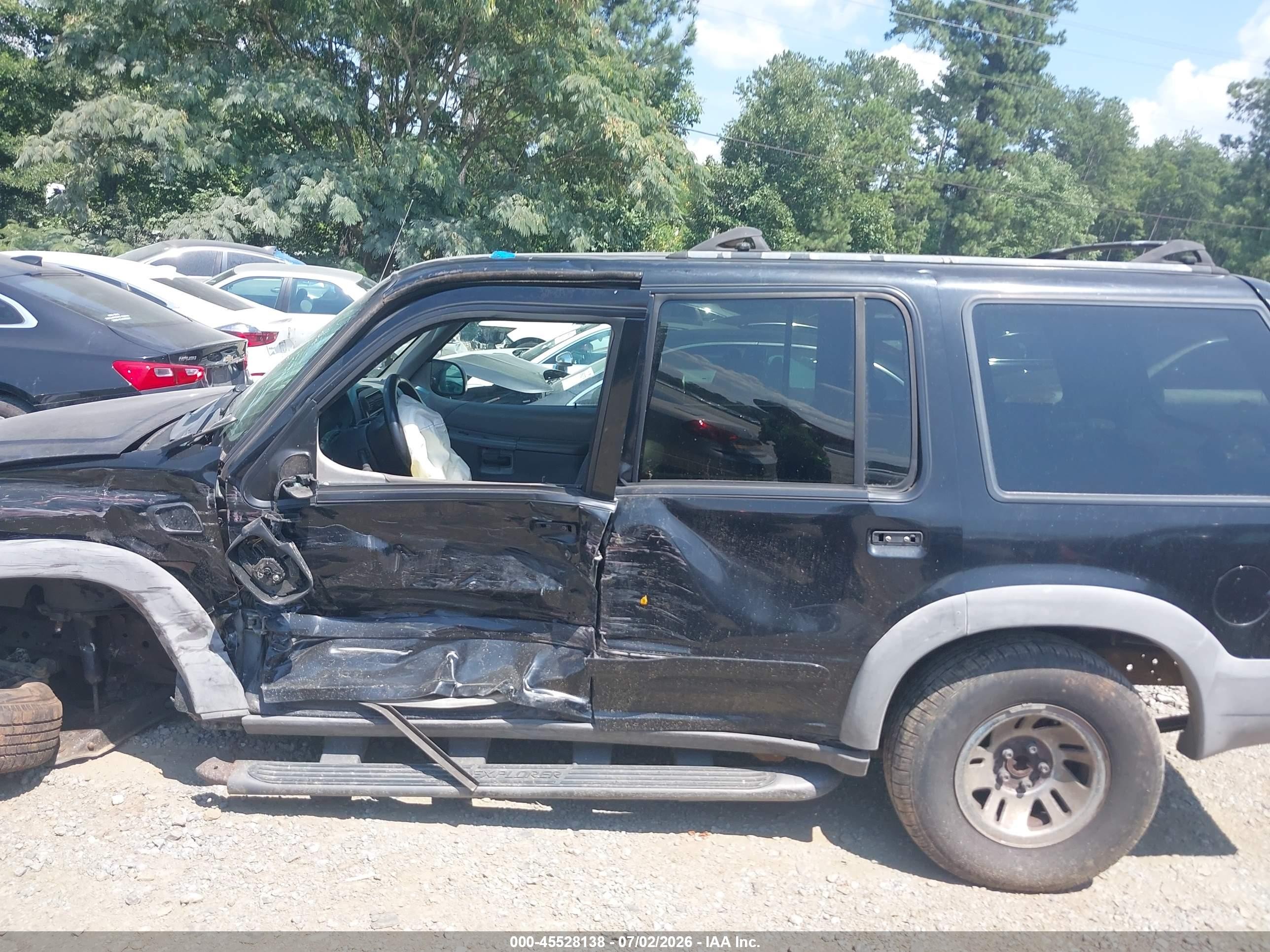 2000 Ford Explorer Xls Black vin: 1FMZU62X5YUB78480