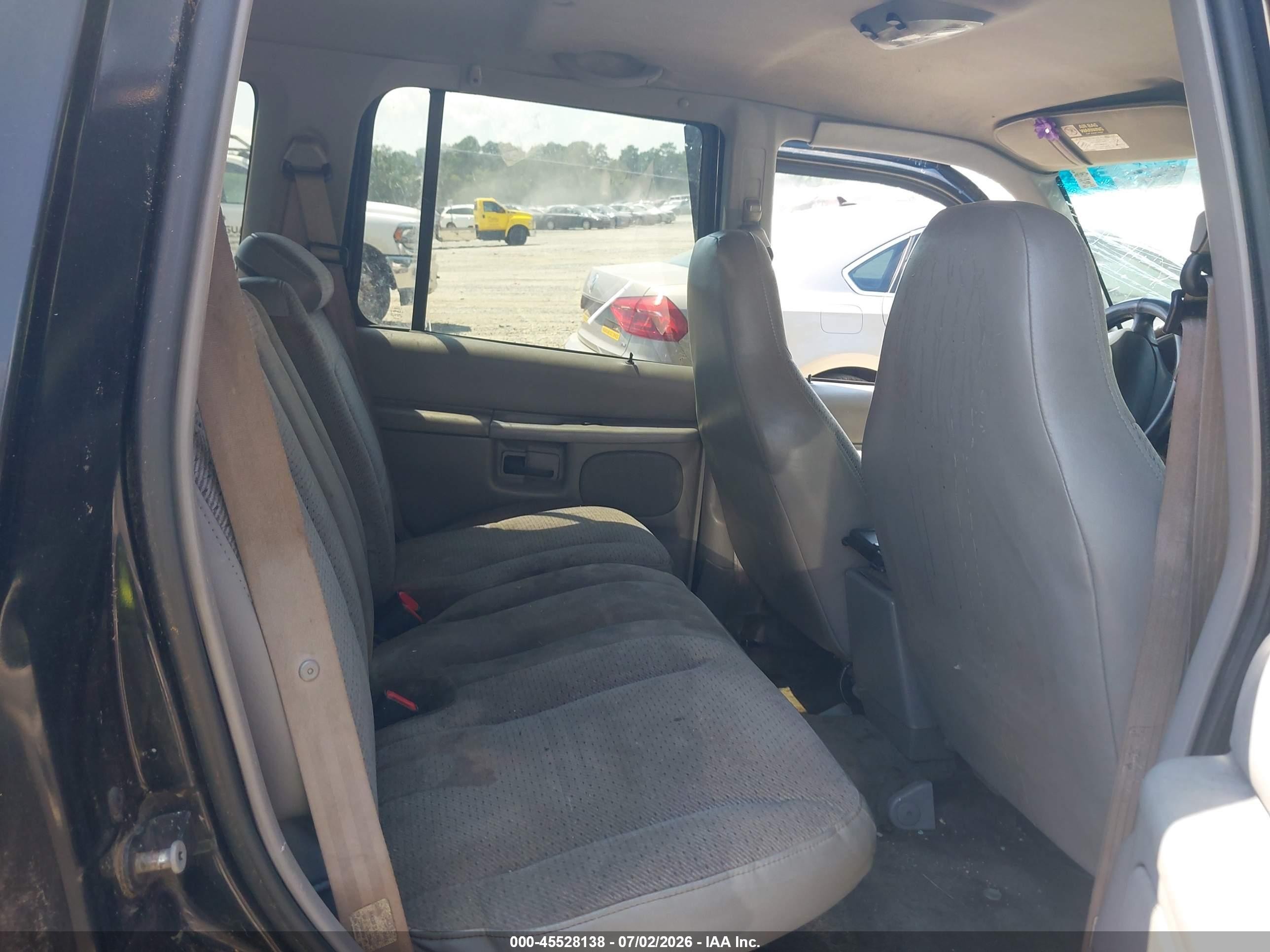 2000 Ford Explorer Xls Black vin: 1FMZU62X5YUB78480