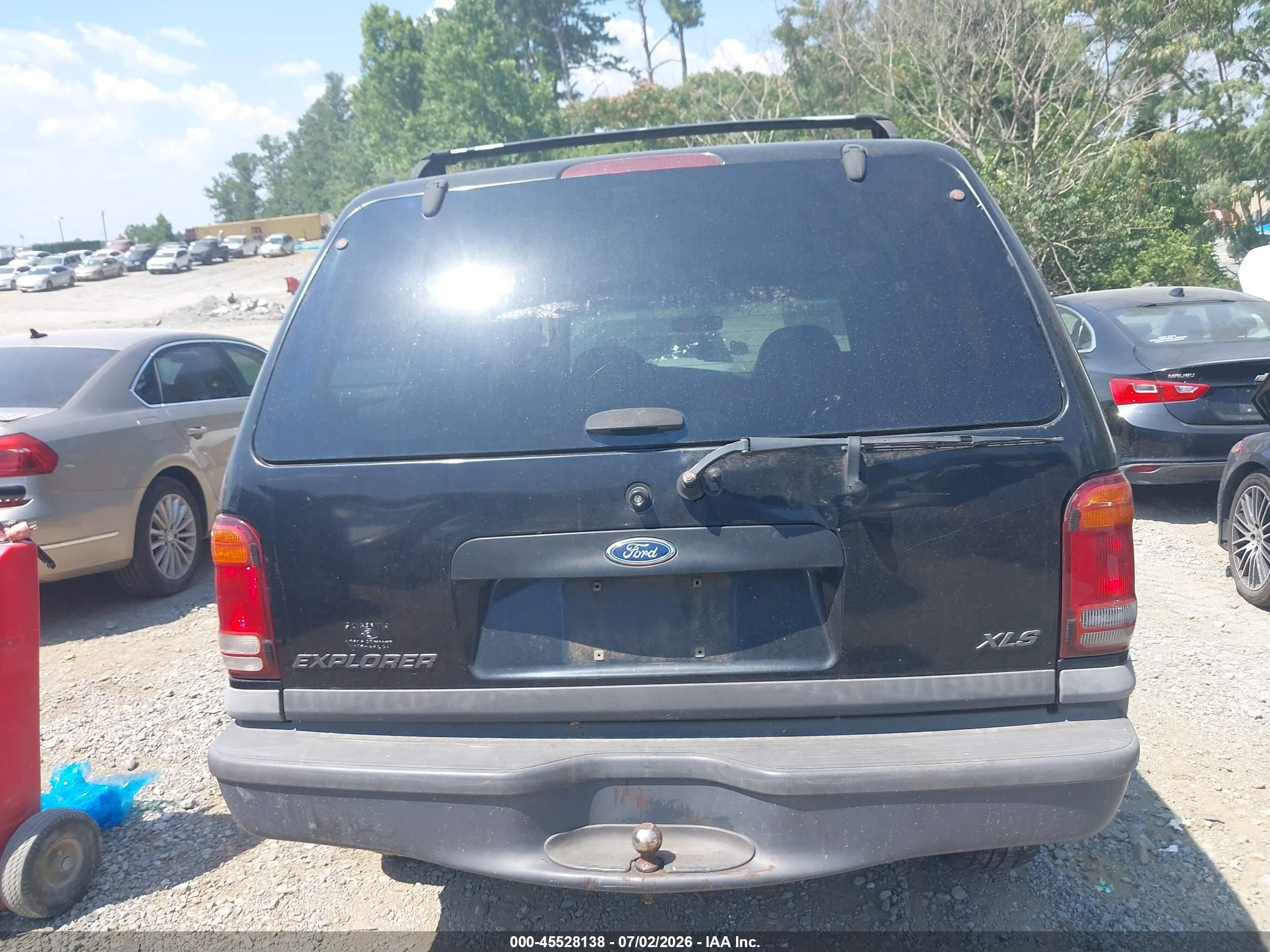 2000 Ford Explorer Xls Black vin: 1FMZU62X5YUB78480