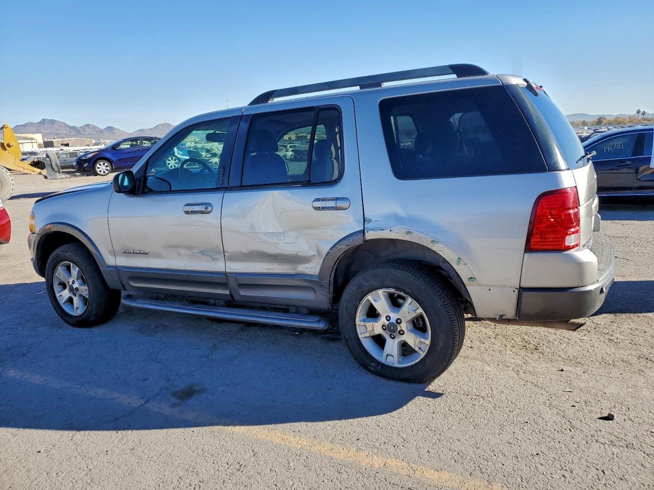 2005 Ford Explorer Xlt Silver vin: 1FMZU63E05ZA32578