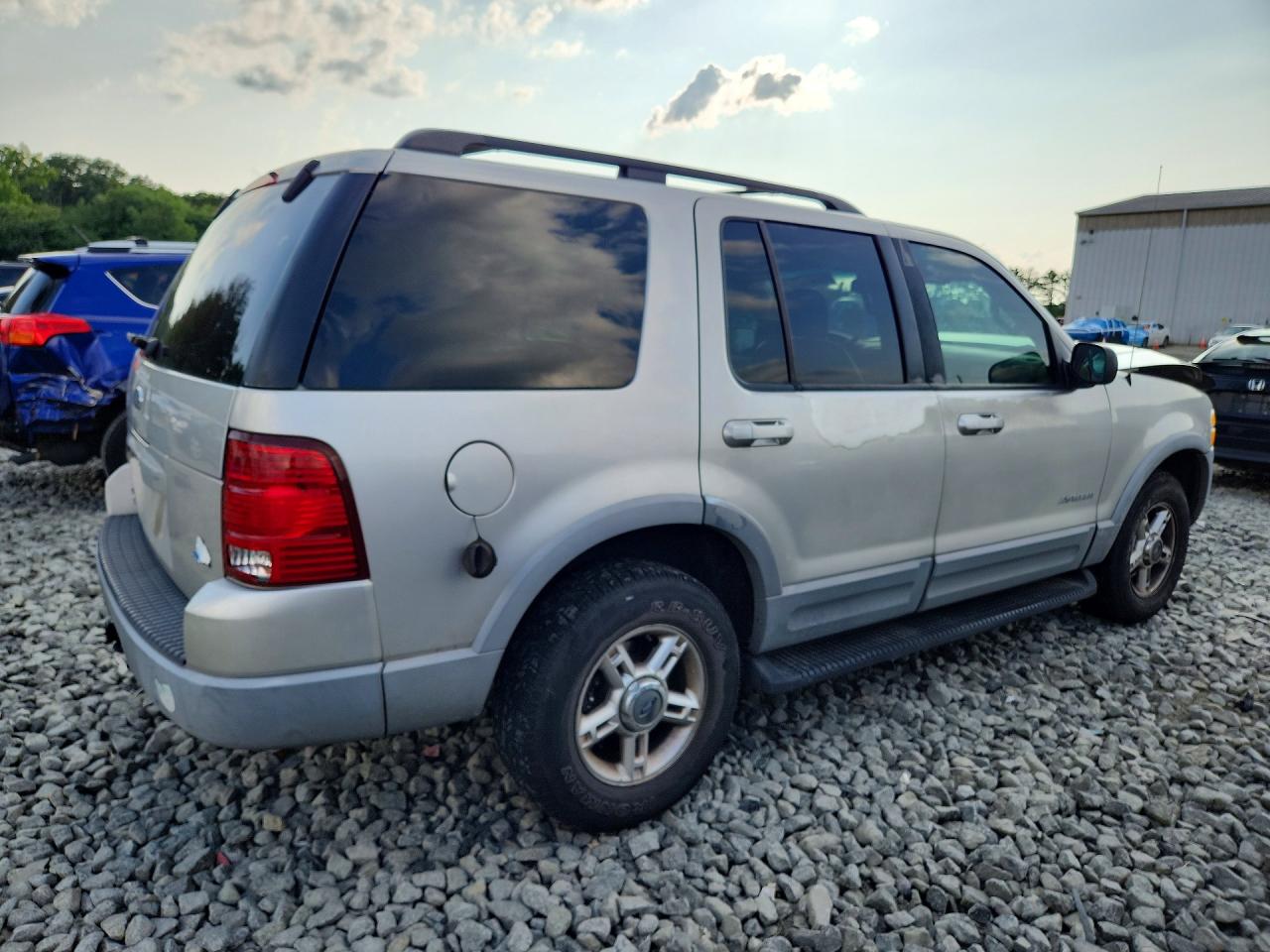 2002 Ford Explorer Xlt Серебряный vin: 1FMZU63E22UC79982