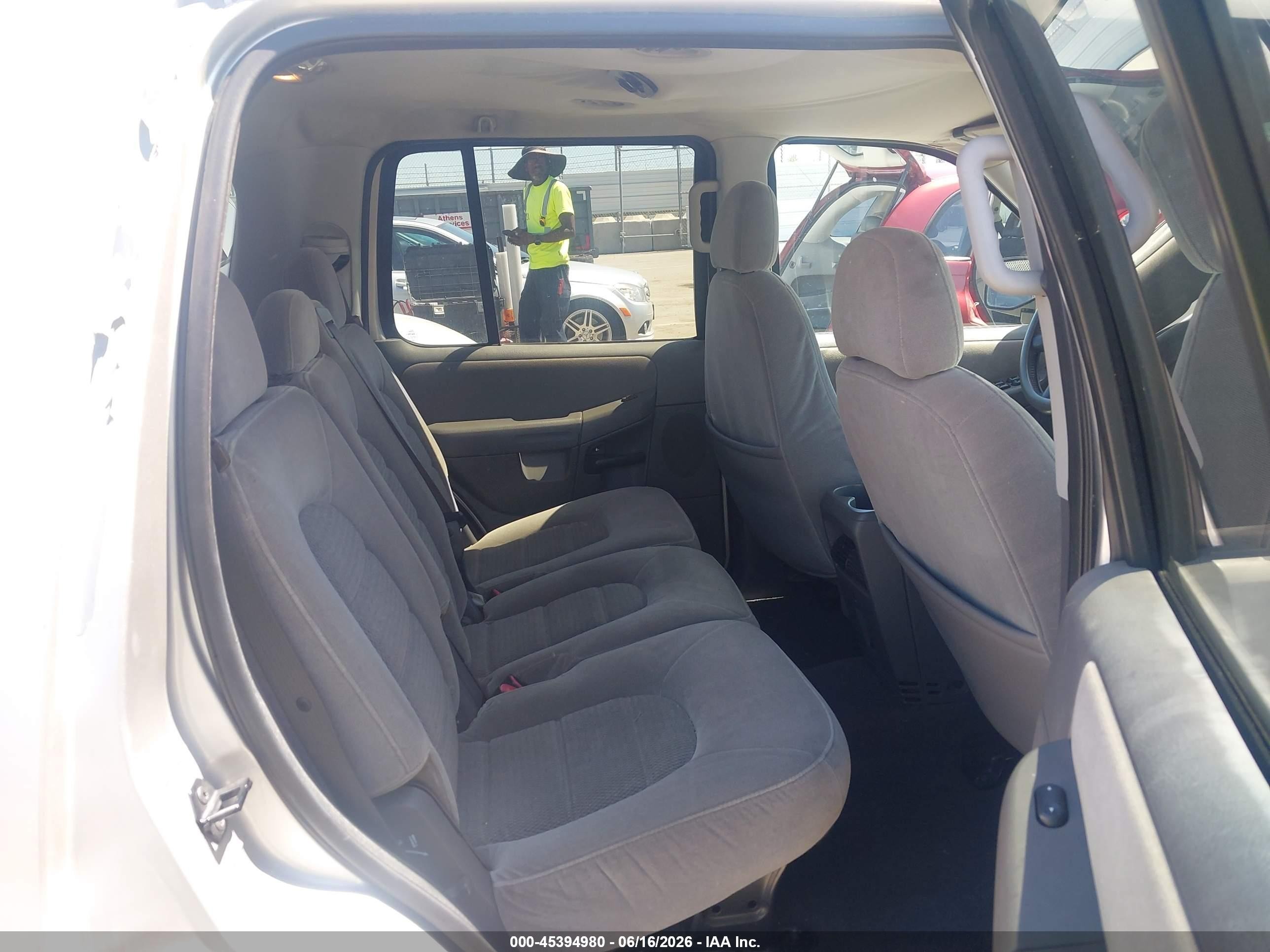 2005 Ford Explorer Xlt/xlt Sport Silver vin: 1FMZU63E35UB61413