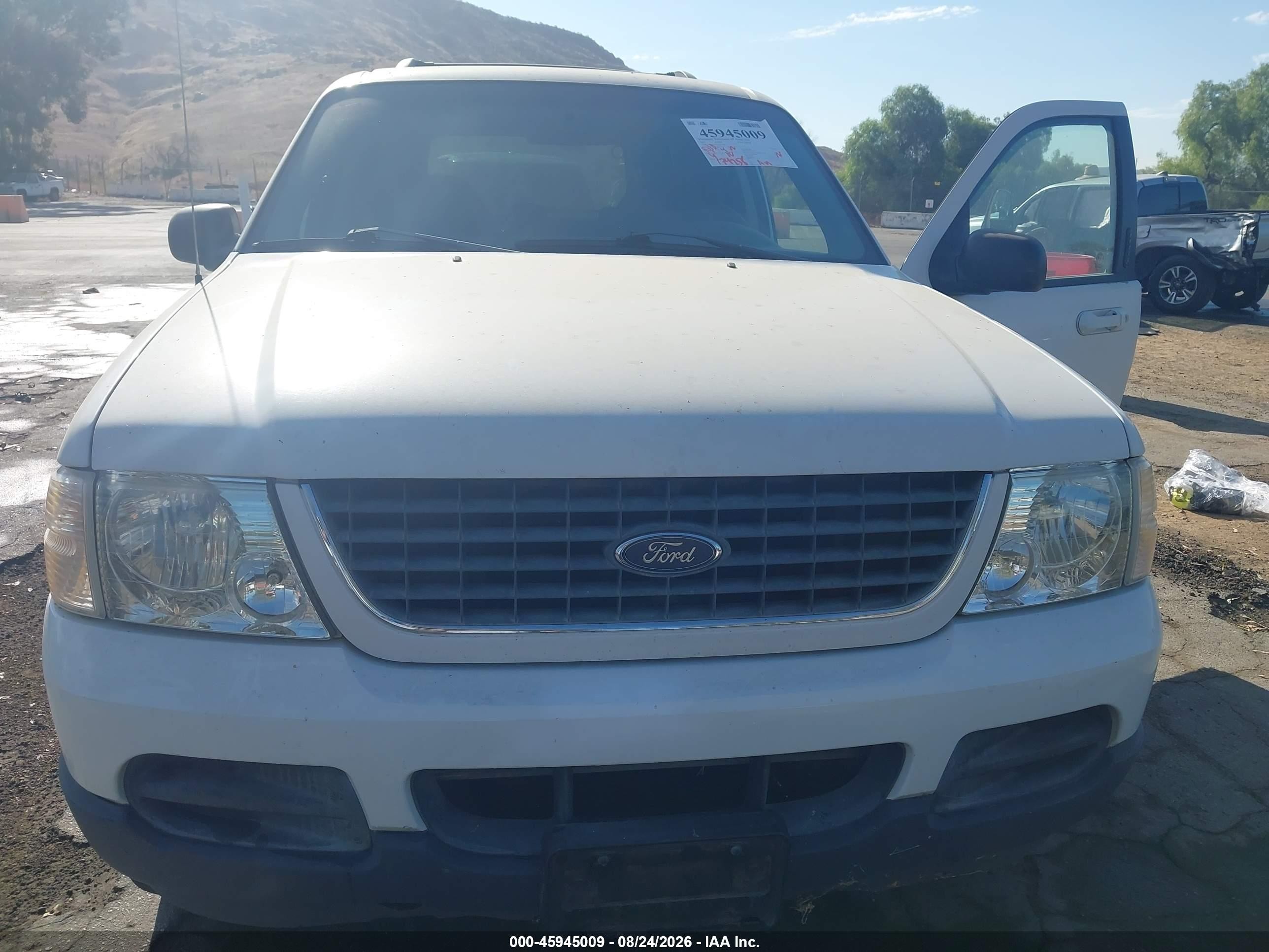 2002 Ford Explorer Xlt White vin: 1FMZU63E72ZB19082
