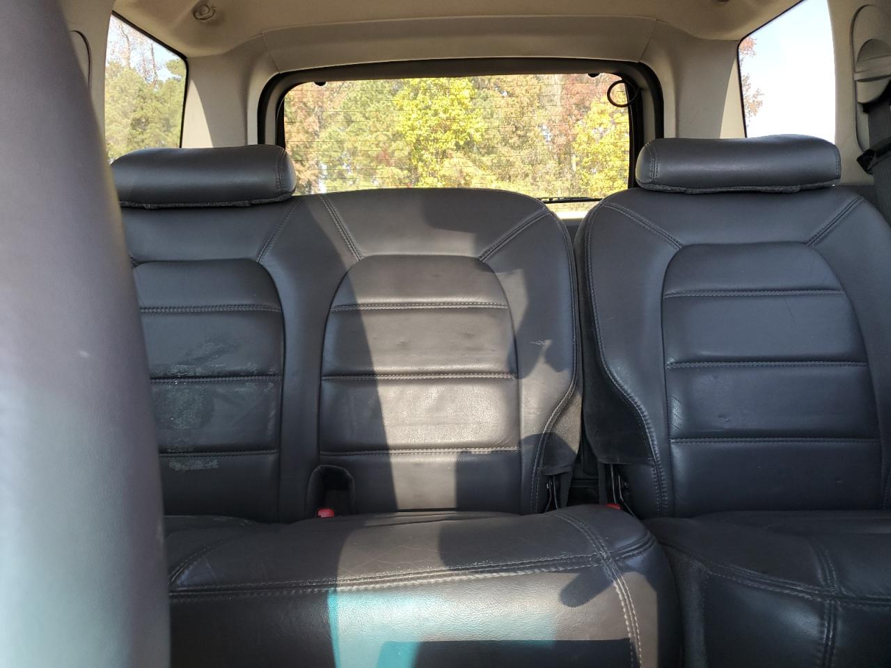 2002 Ford Explorer Xlt White vin: 1FMZU63E72ZC06335