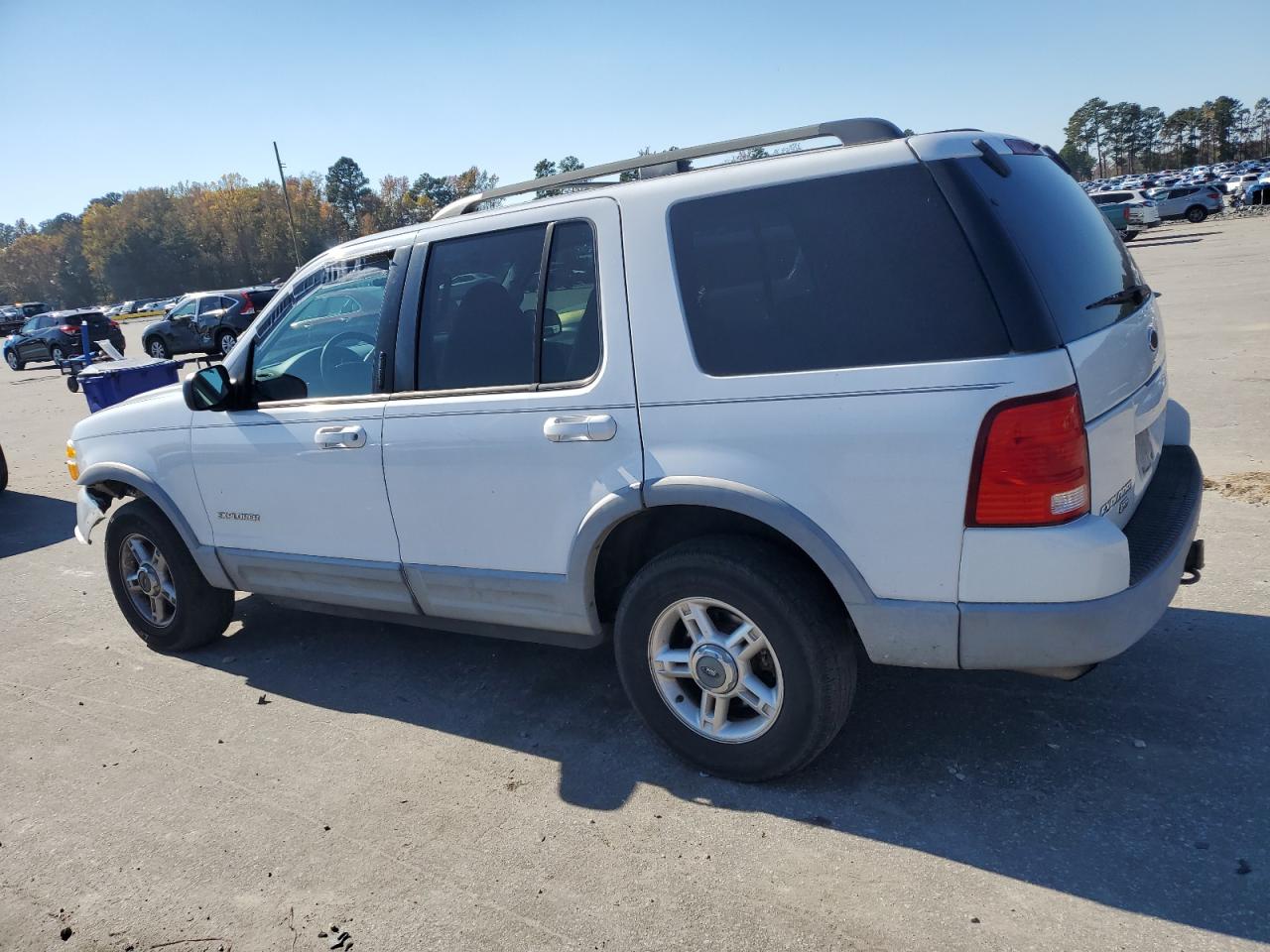 2002 Ford Explorer Xlt White vin: 1FMZU63E72ZC06335