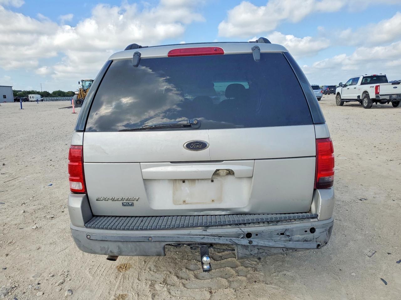 2003 Ford Explorer Xlt Silver vin: 1FMZU63K23ZB02469