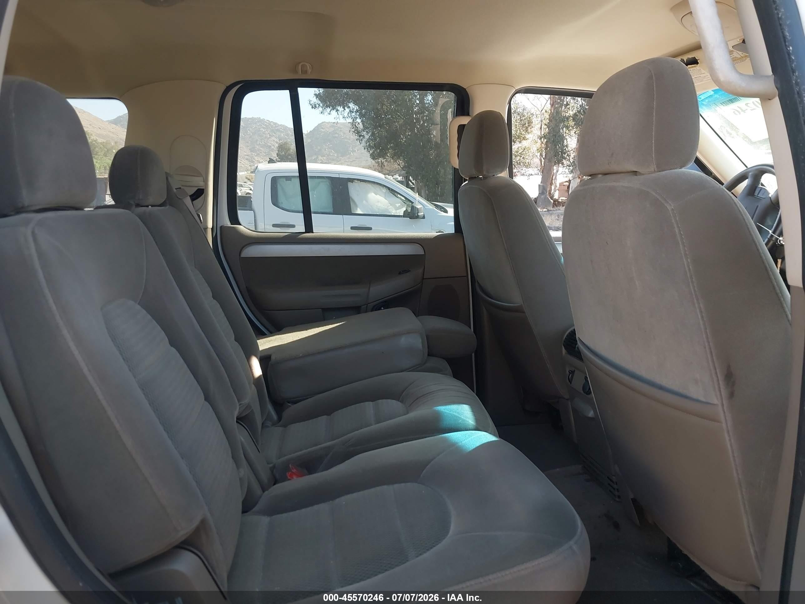 2003 Ford Explorer Nbx/xlt White vin: 1FMZU63KX3UB33210