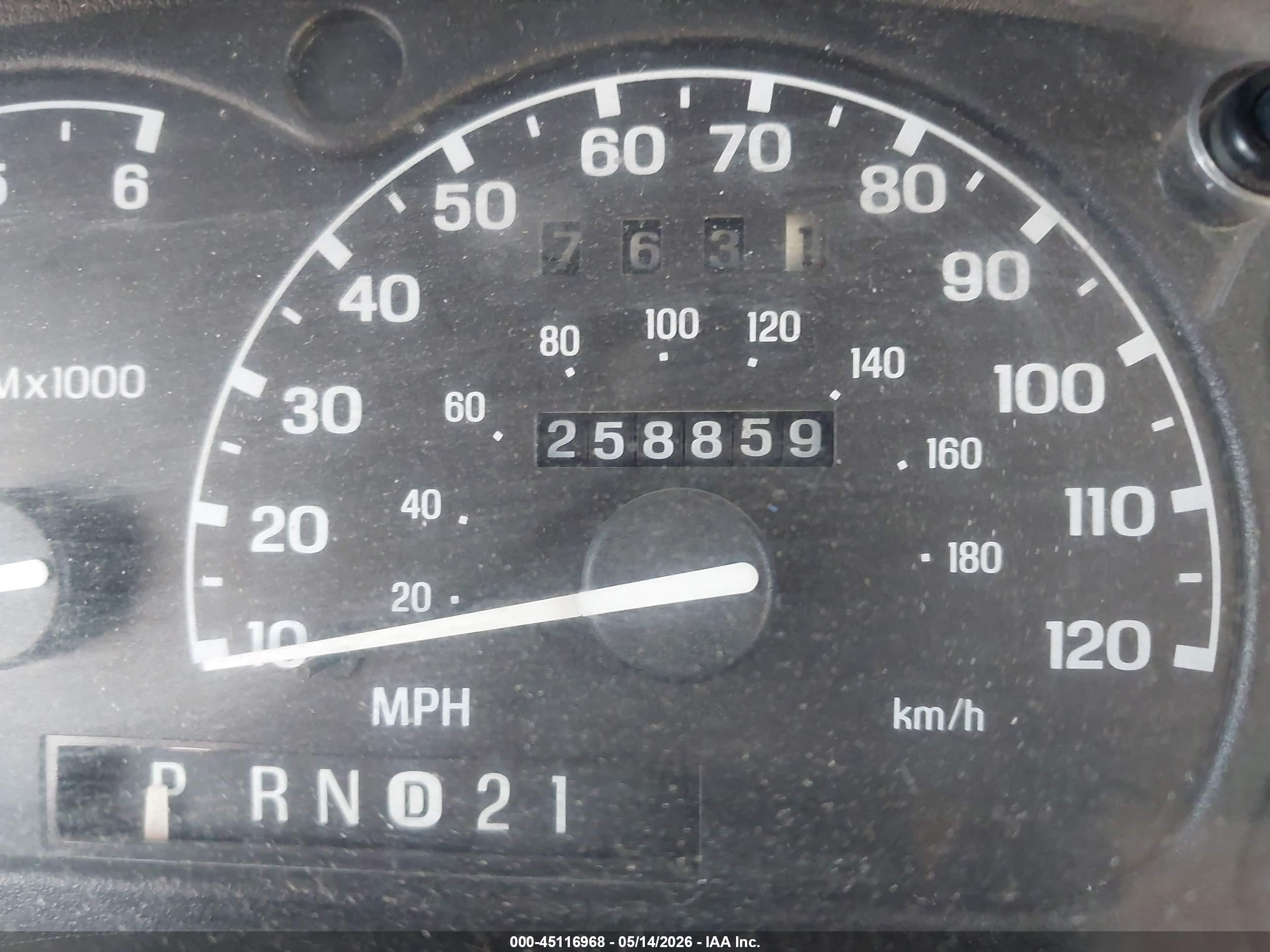 2000 Ford Explorer Xlt Tan vin: 1FMZU63P6YZB63228