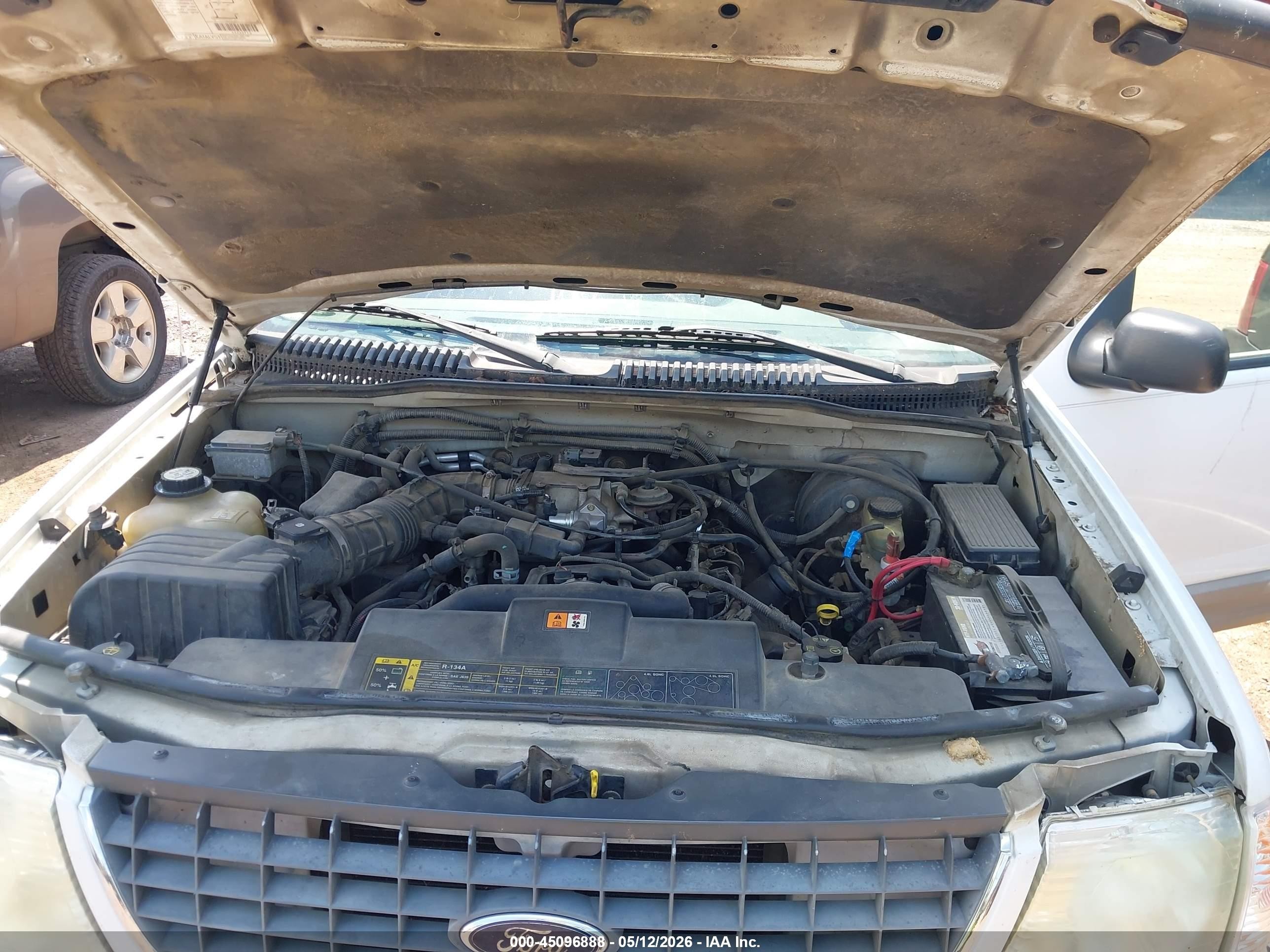 2002 Ford Explorer Xlt Белый vin: 1FMZU63W32UB11521
