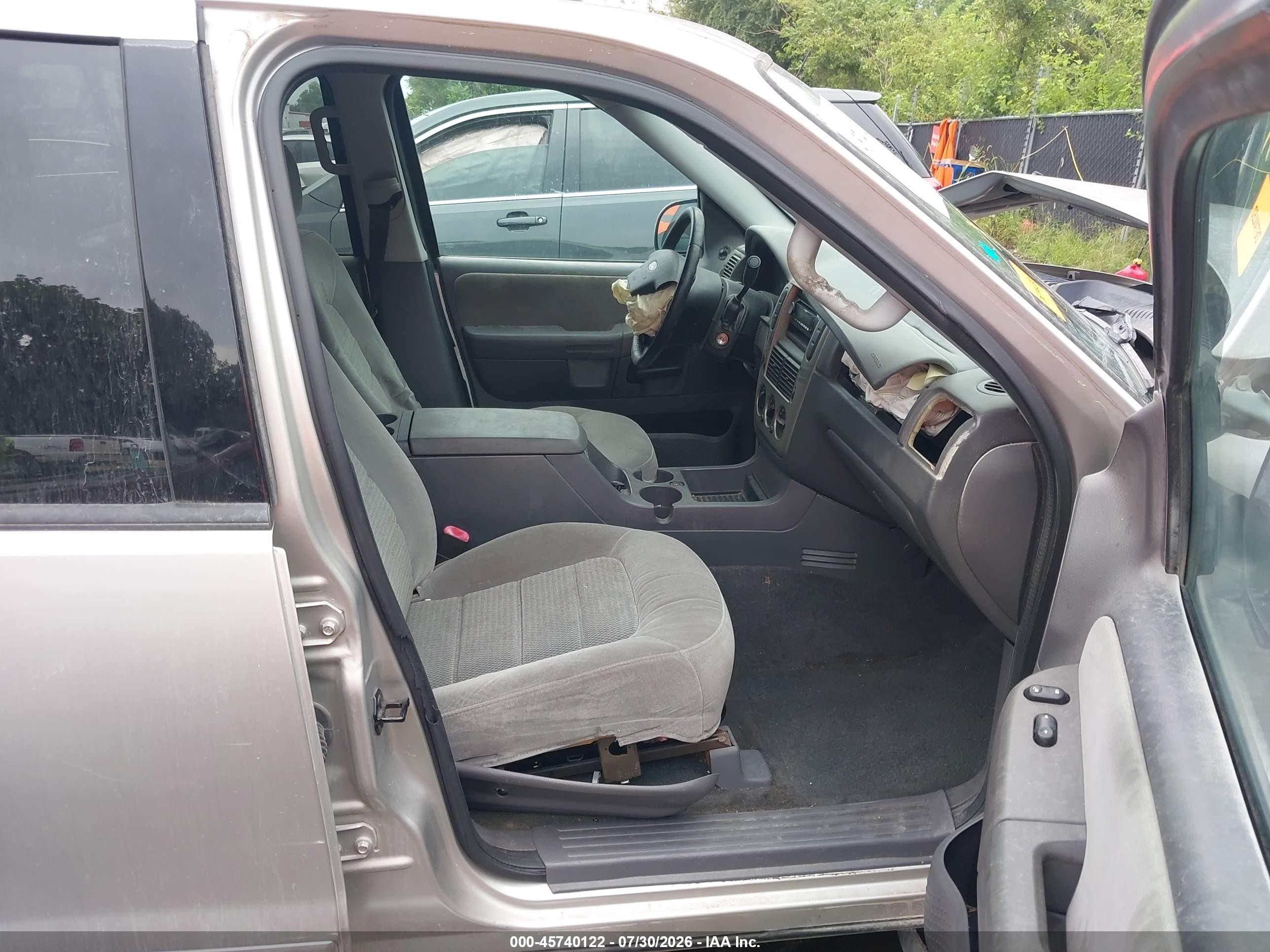 2005 Ford Explorer Xlt/xlt Sport Silver vin: 1FMZU63W55UB12724