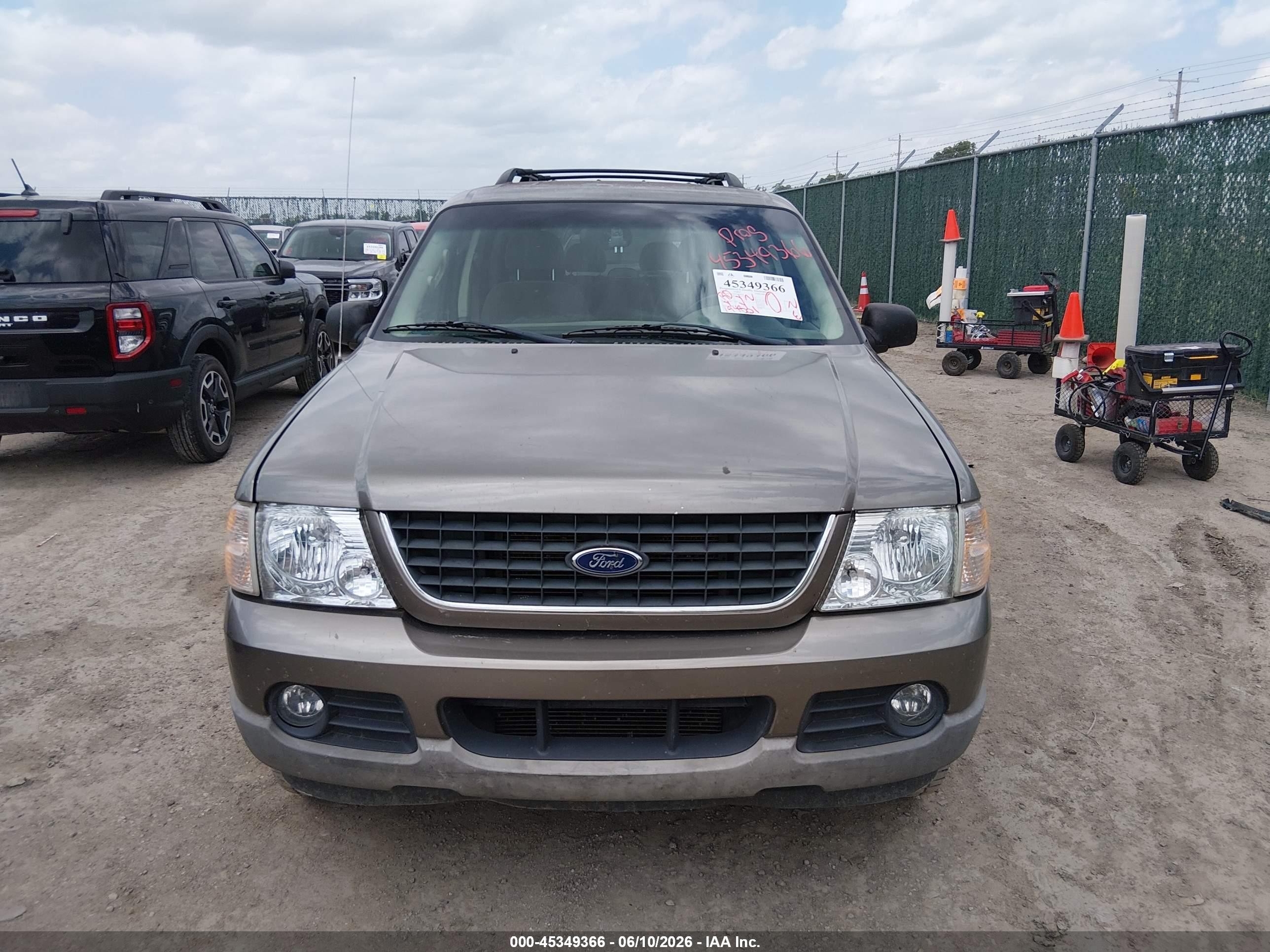 2002 Ford Explorer Xlt Зеленый vin: 1FMZU63W82ZC20351