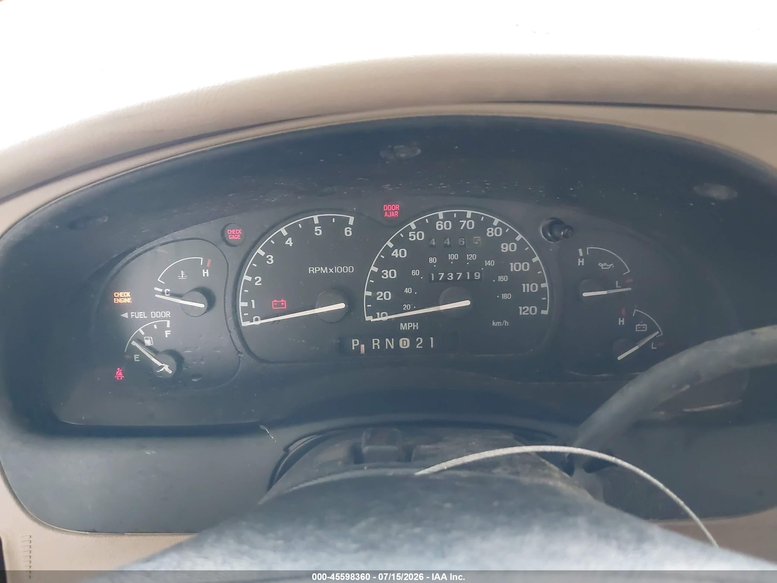2000 Ford Explorer Xlt Beige vin: 1FMZU63X6YZC45296